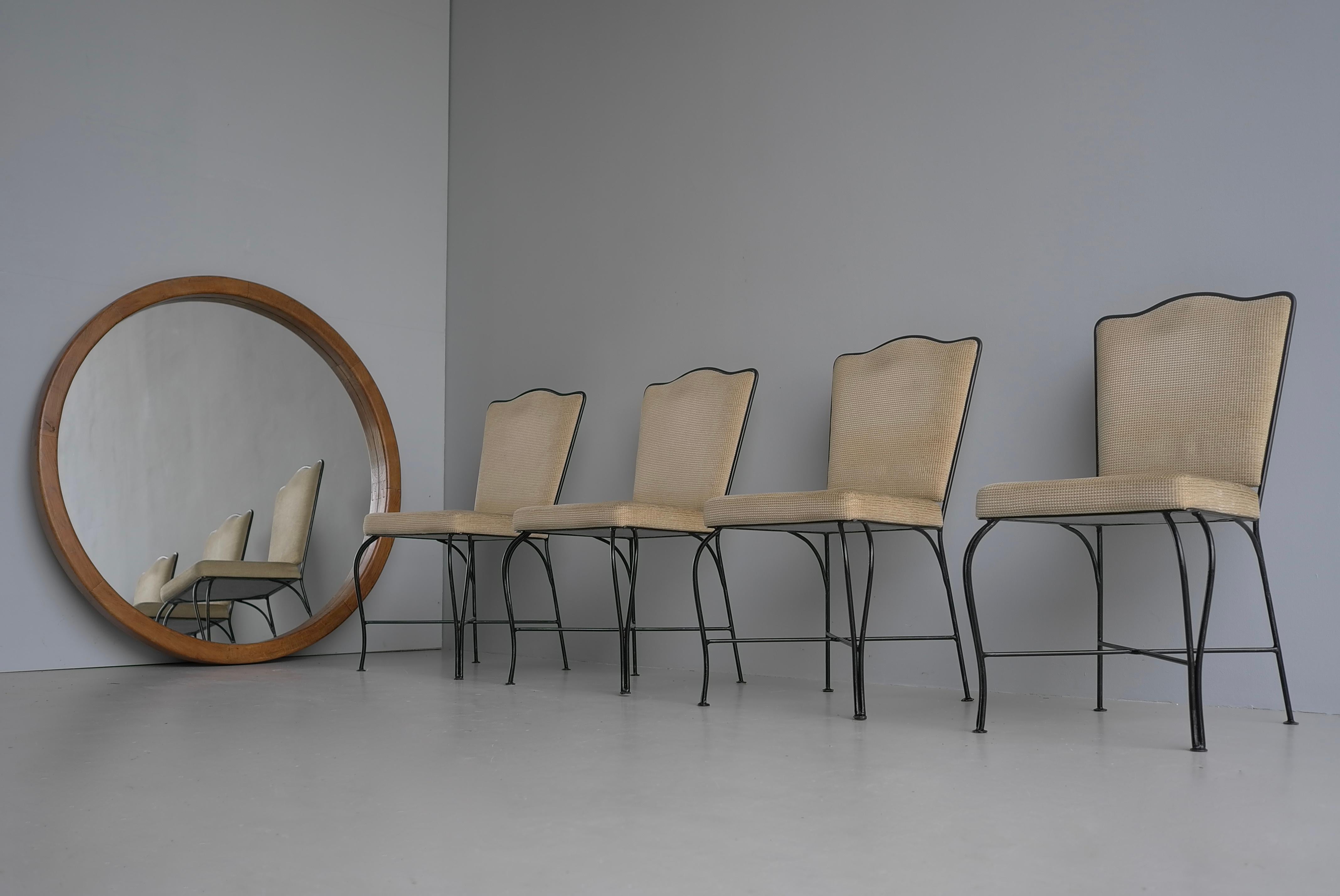 Metallo Sedie da sala da pranzo in metallo nero e tessuto attr Matthieu Matégot, Francia, anni '60 in vendita