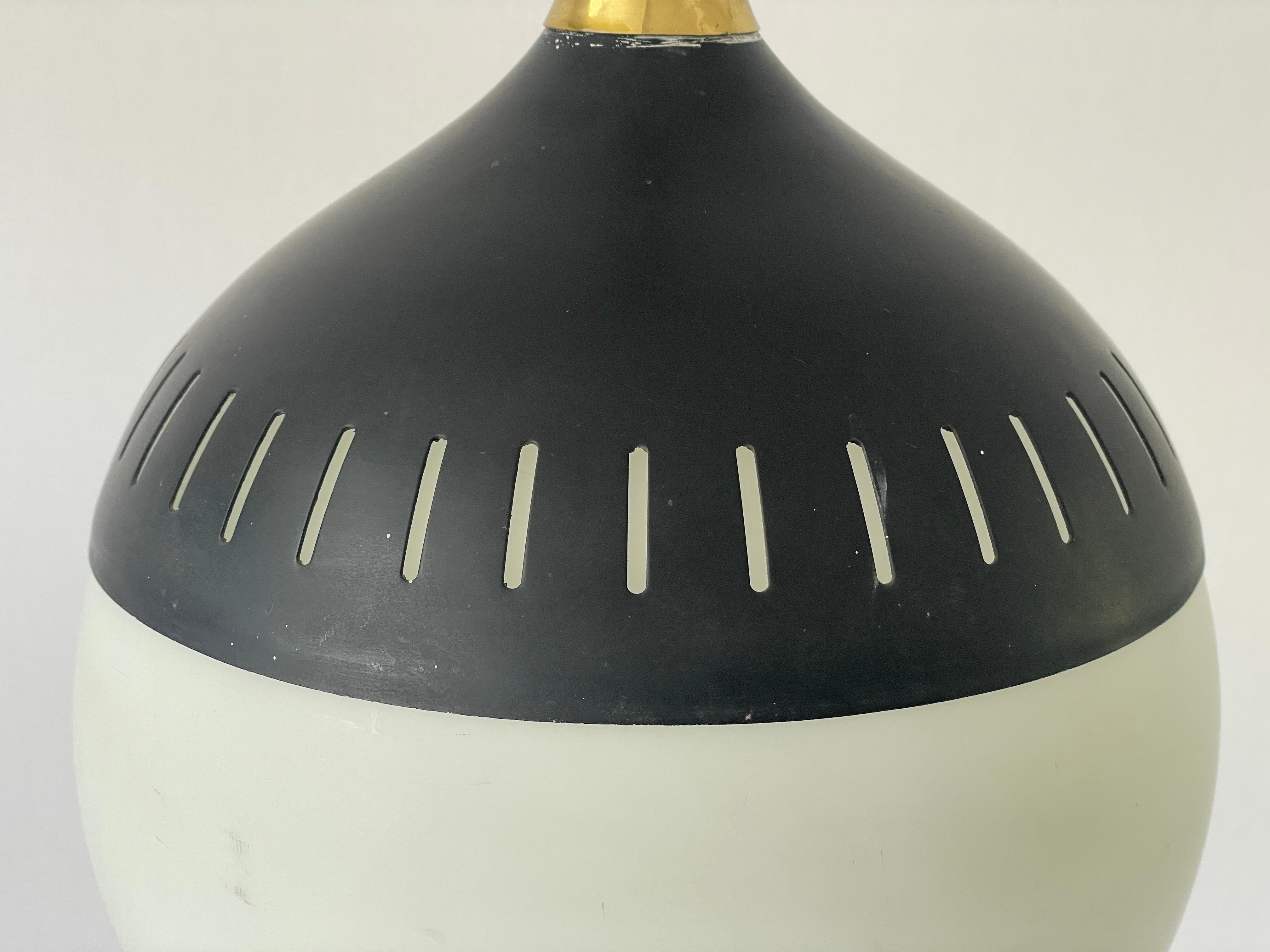 Black Metal and Glass Pendant Lamp, In style of Stilnovo, 1950s, Italy For Sale 1