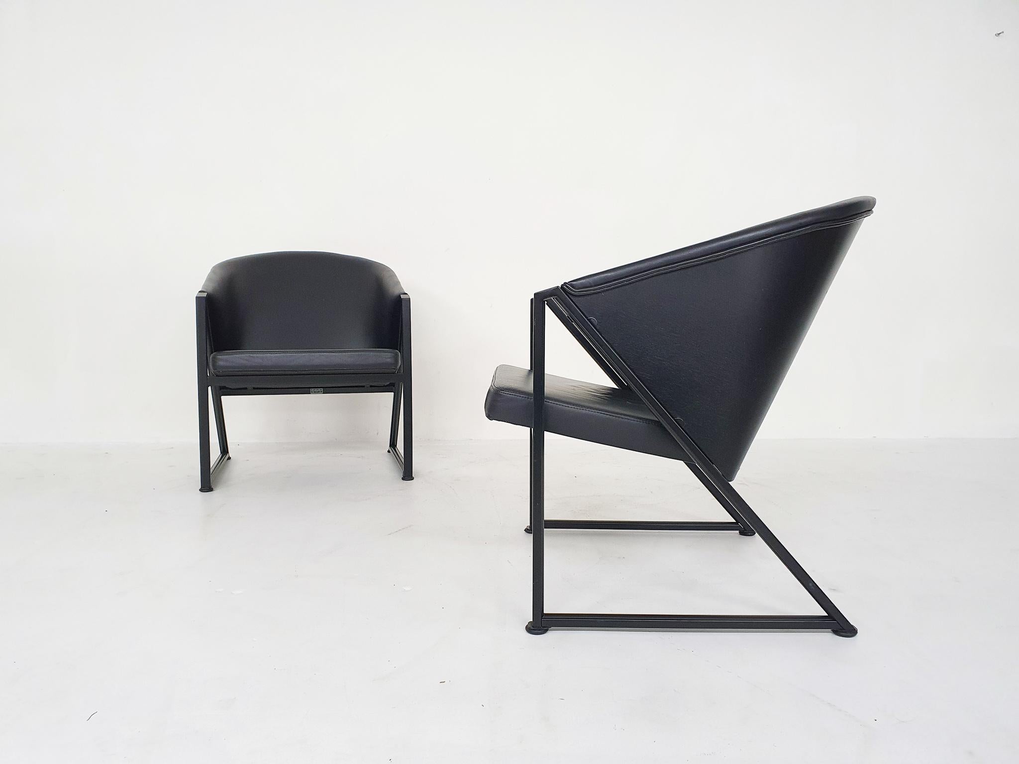Black Metal and Leather Lounge Chairs by Jouko Jarvisalo for Inno, Finland 1980' In Good Condition In Amsterdam, NL