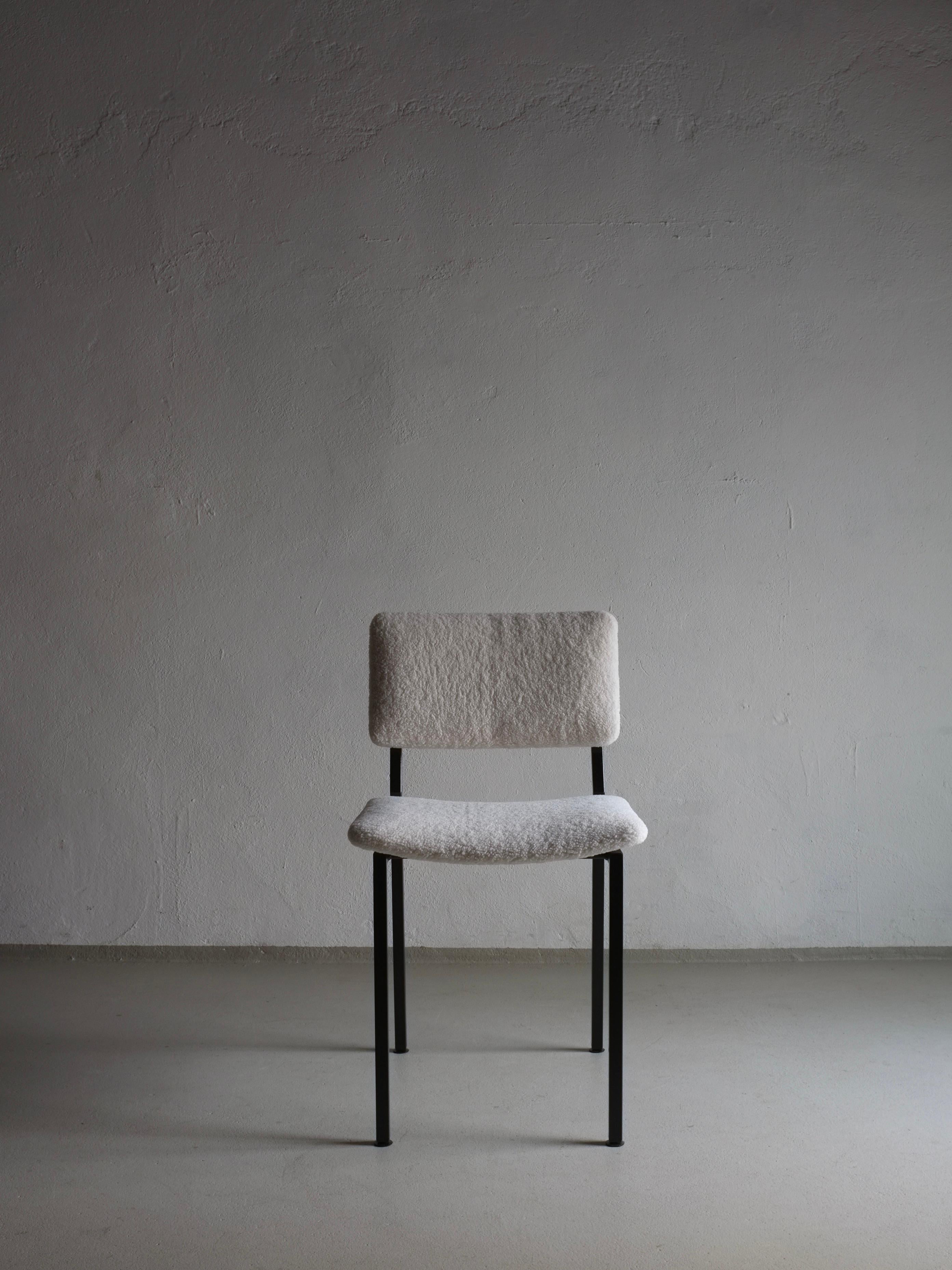 Mid-Century moderno Sedia Boucle in metallo nero di Kembo, Paesi Bassi, anni '60 in vendita