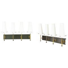 Lampade da parete a 4 luci in metallo nero, ottone e vetro opalino, anni '50, Set di 2