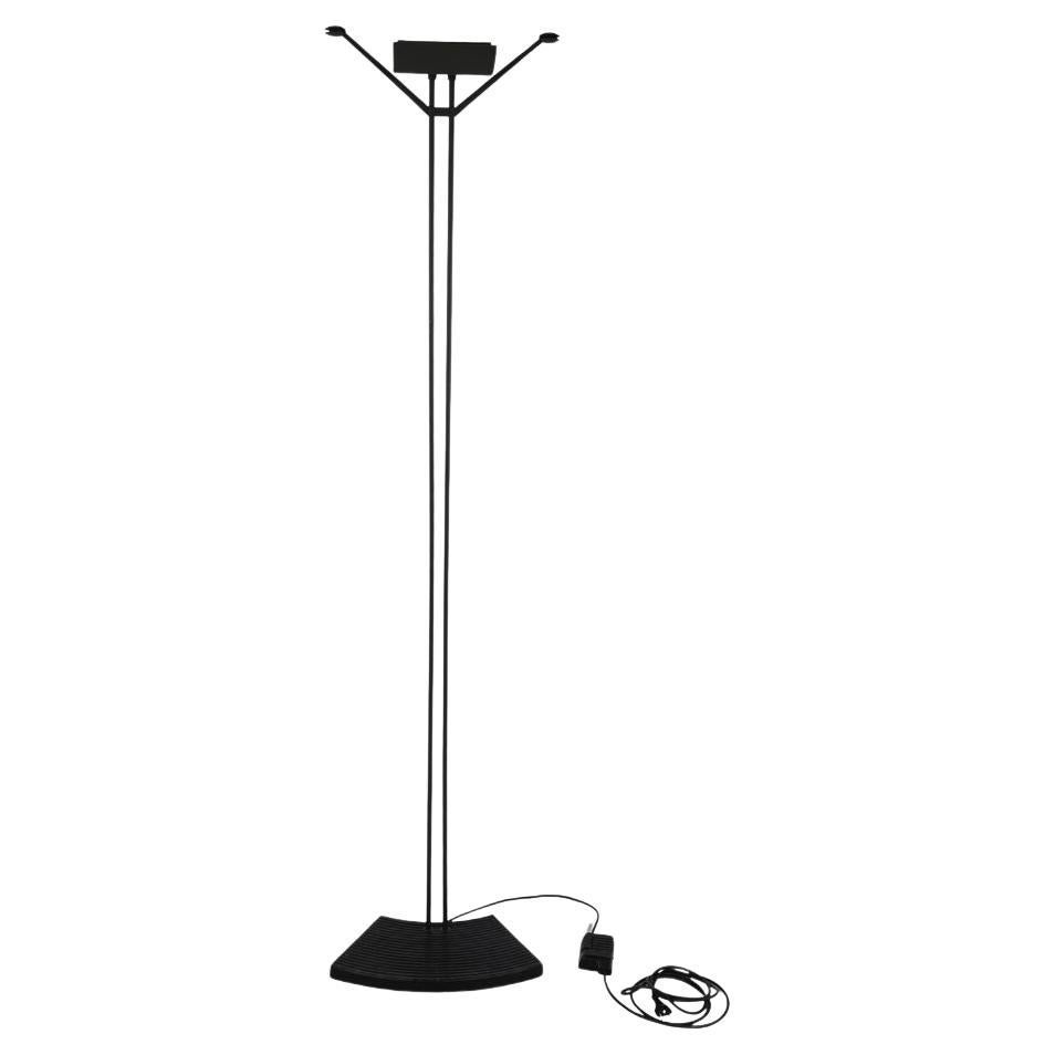 Stehlampe aus schwarzem Metall von Relco, Italien im Angebot