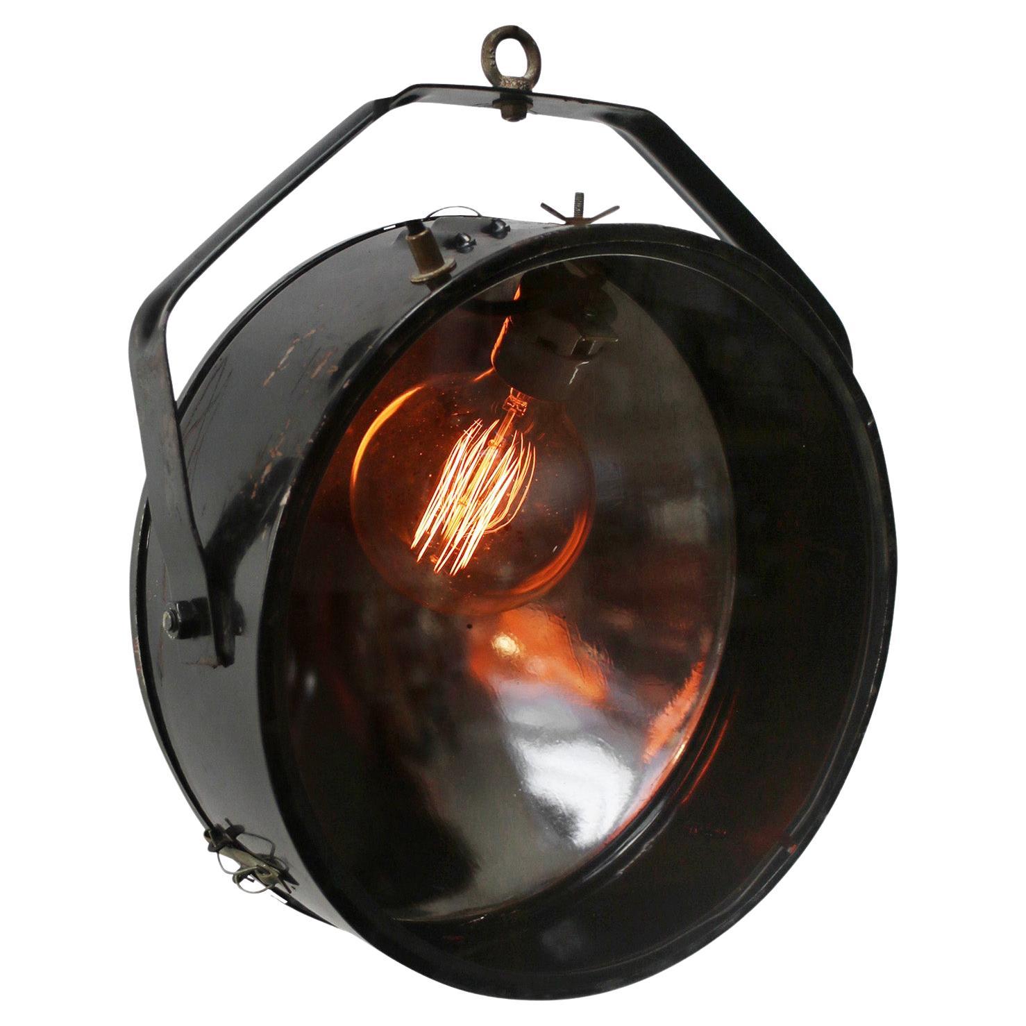 Miroir industriel en métal noir Spotlights Lights suspendus en vente