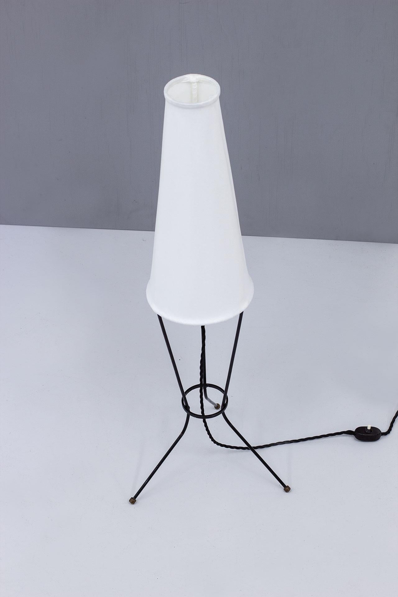 Black Metal & White Fabric Swedish Modern Lamp  In Good Condition For Sale In Stockholm, SE