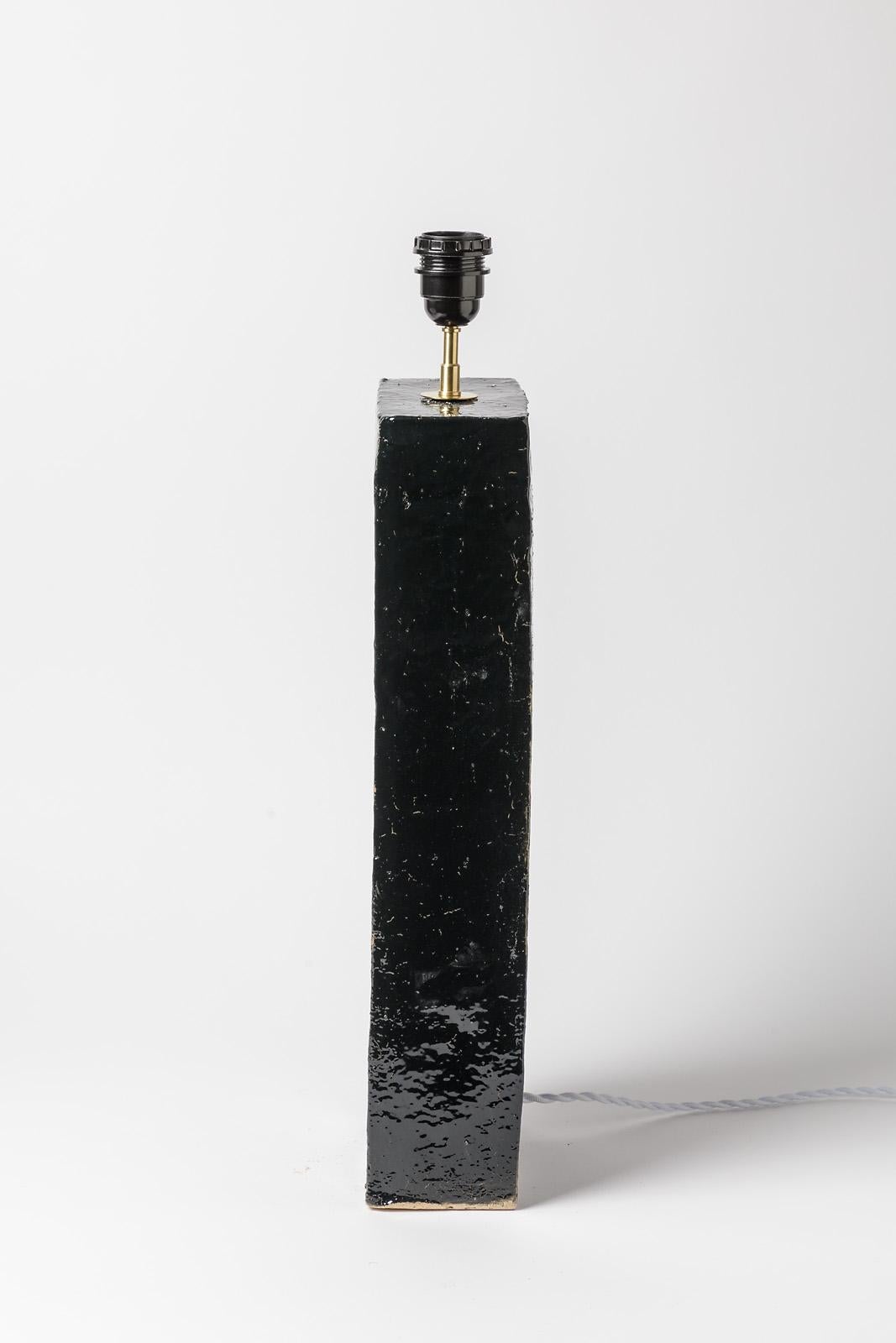 Schwarze Keramik-Tischlampe aus der Mitte des Jahrhunderts, 20. Jahrhundert, Design handamade, 1980 (Moderne der Mitte des Jahrhunderts) im Angebot