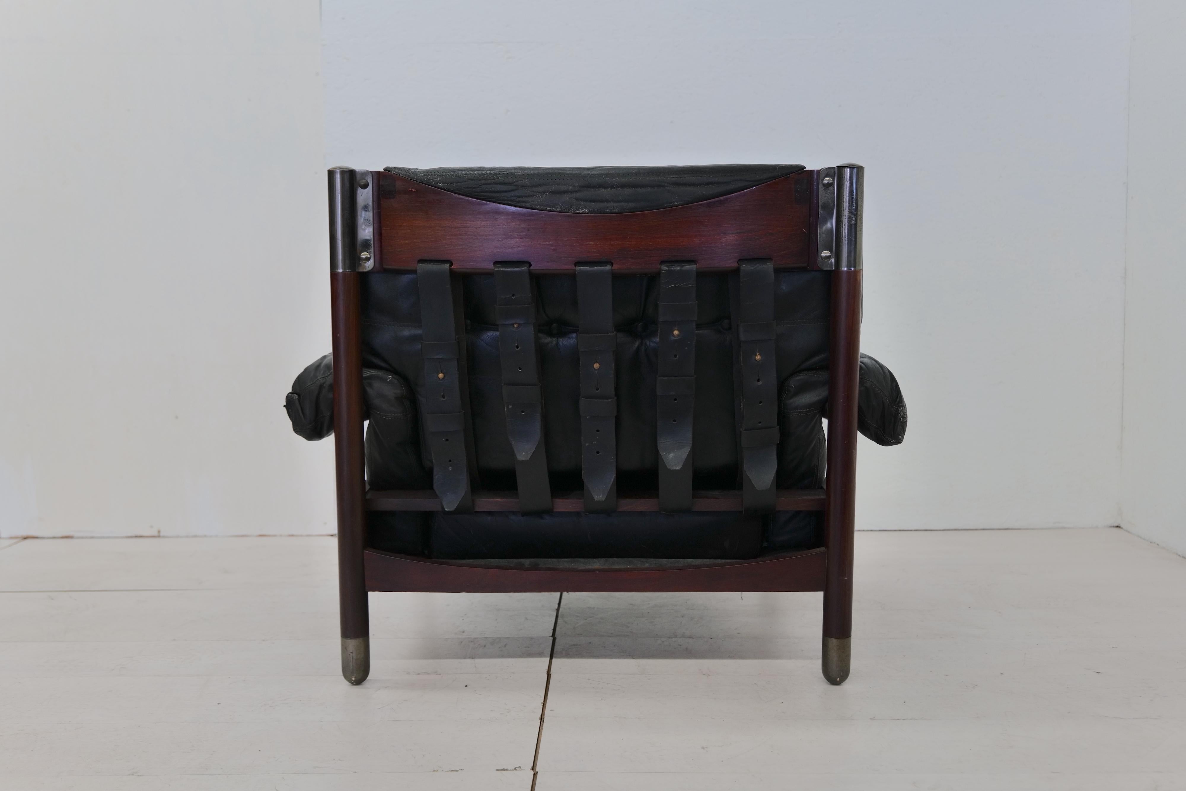 Chaise longue noire du milieu du siècle avec pouf Modèle 