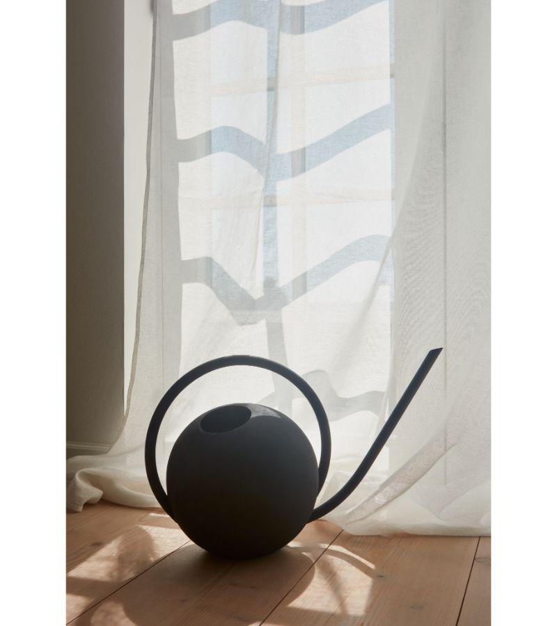 Black Minimalist Watering Can In New Condition For Sale In Geneve, CH