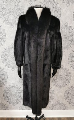 Black mink fur coat with dyed shadow fox fur trim size 10