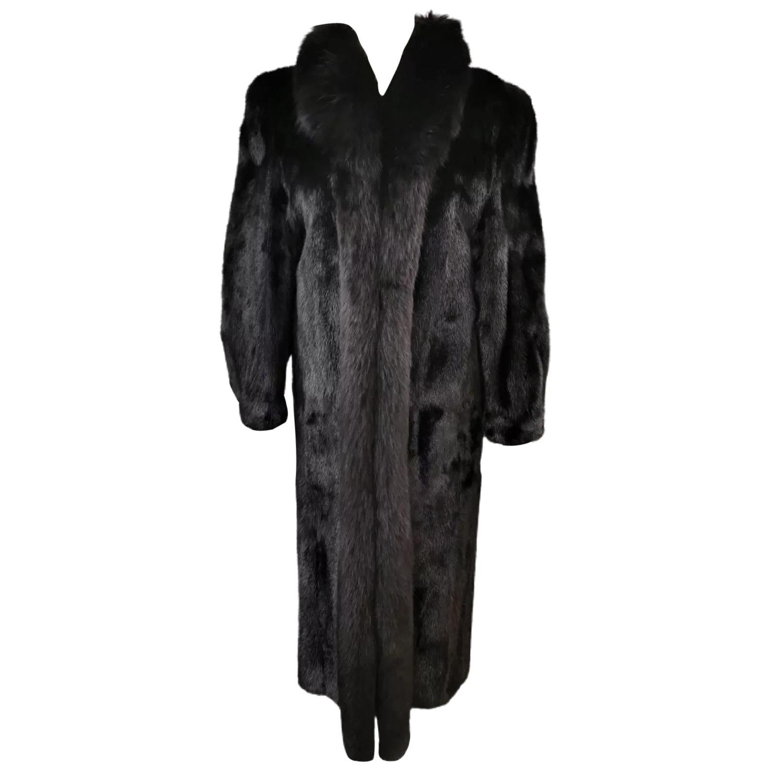 Black mink fur coat with dyed shadow fox fur trim size 10 For Sale