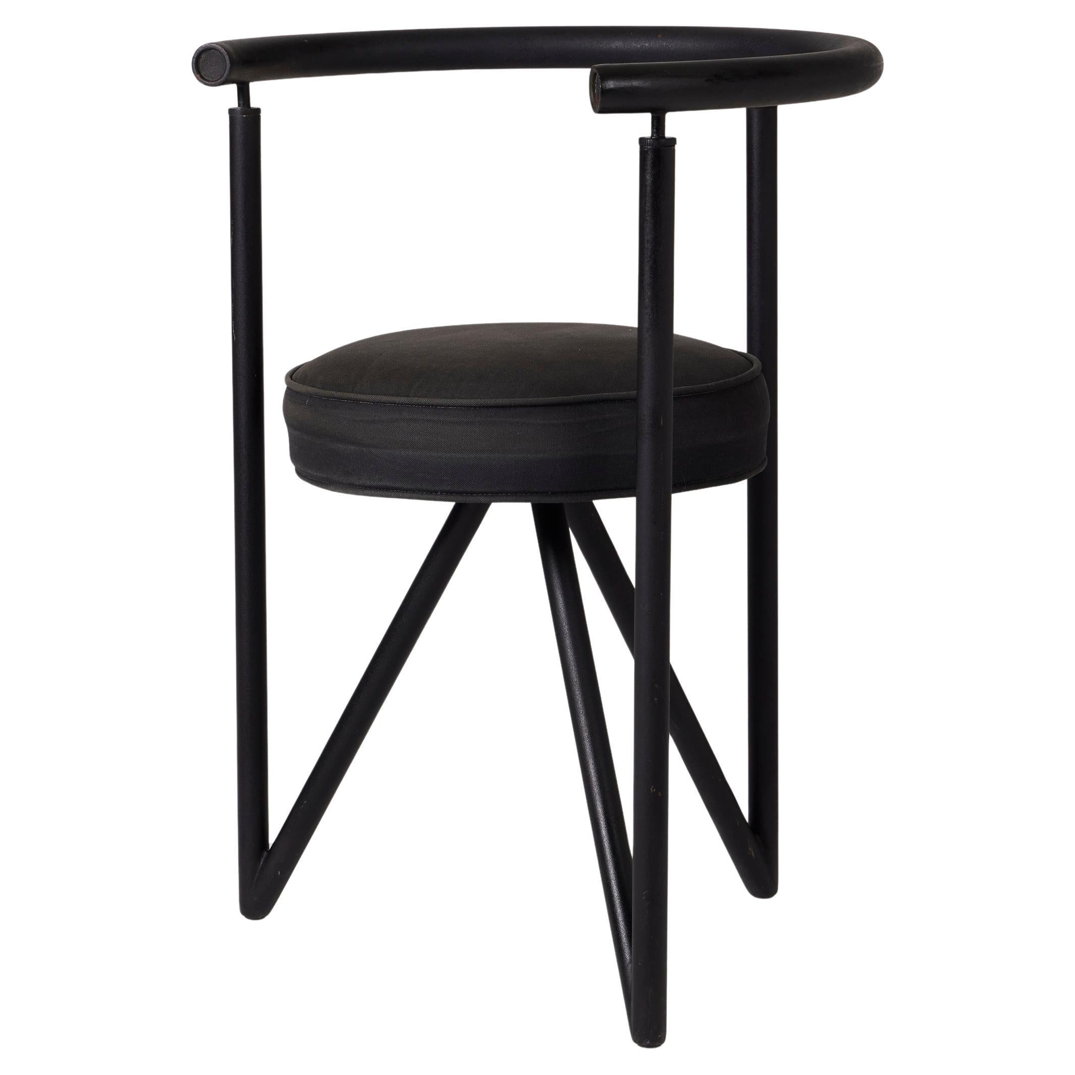 Chaise noire Miss Dorn de Philippe Starck, années 1980
