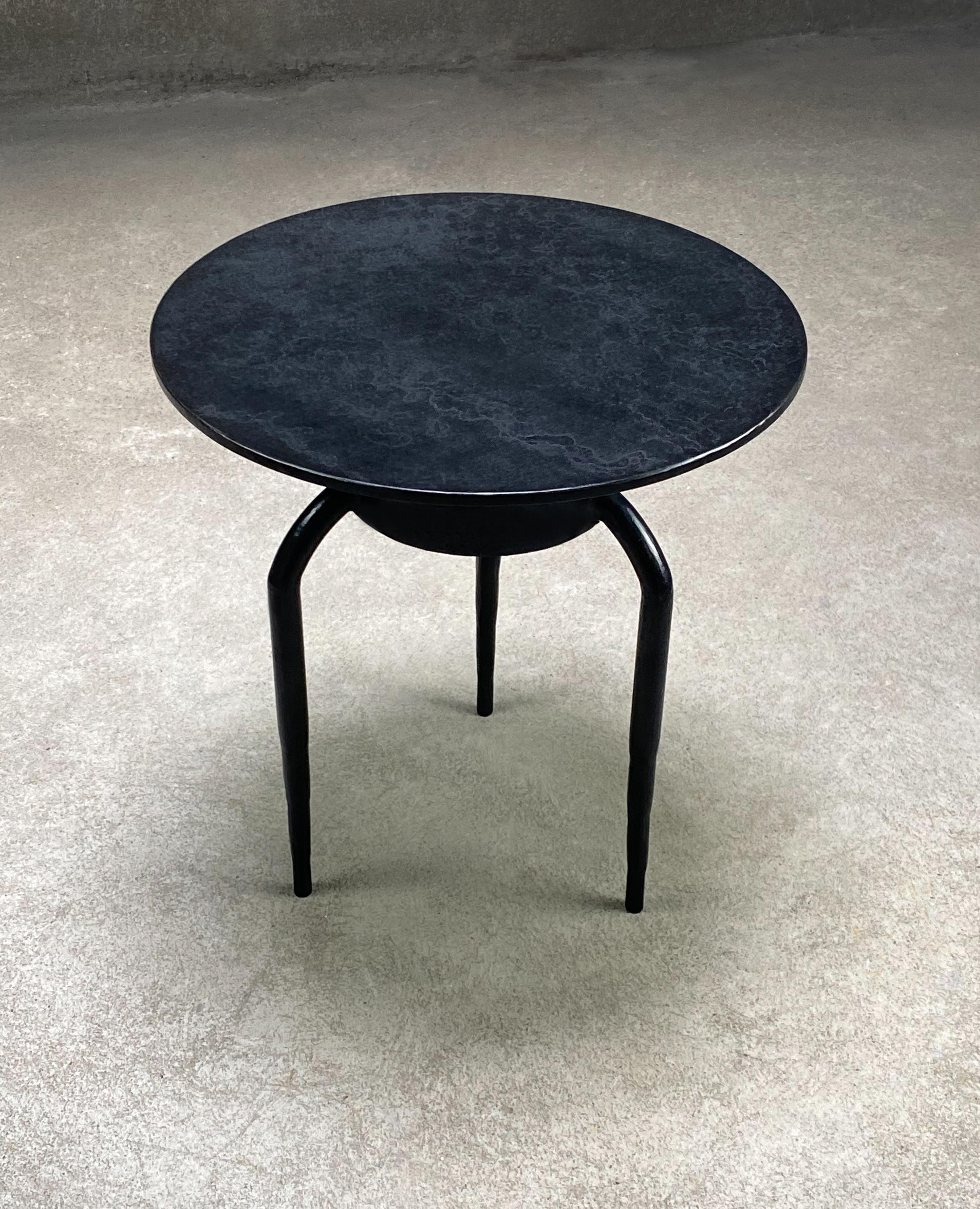 American Black Modern/Contemporary Zinc Finish Steel Side Table Round Aged Spiderlegs For Sale