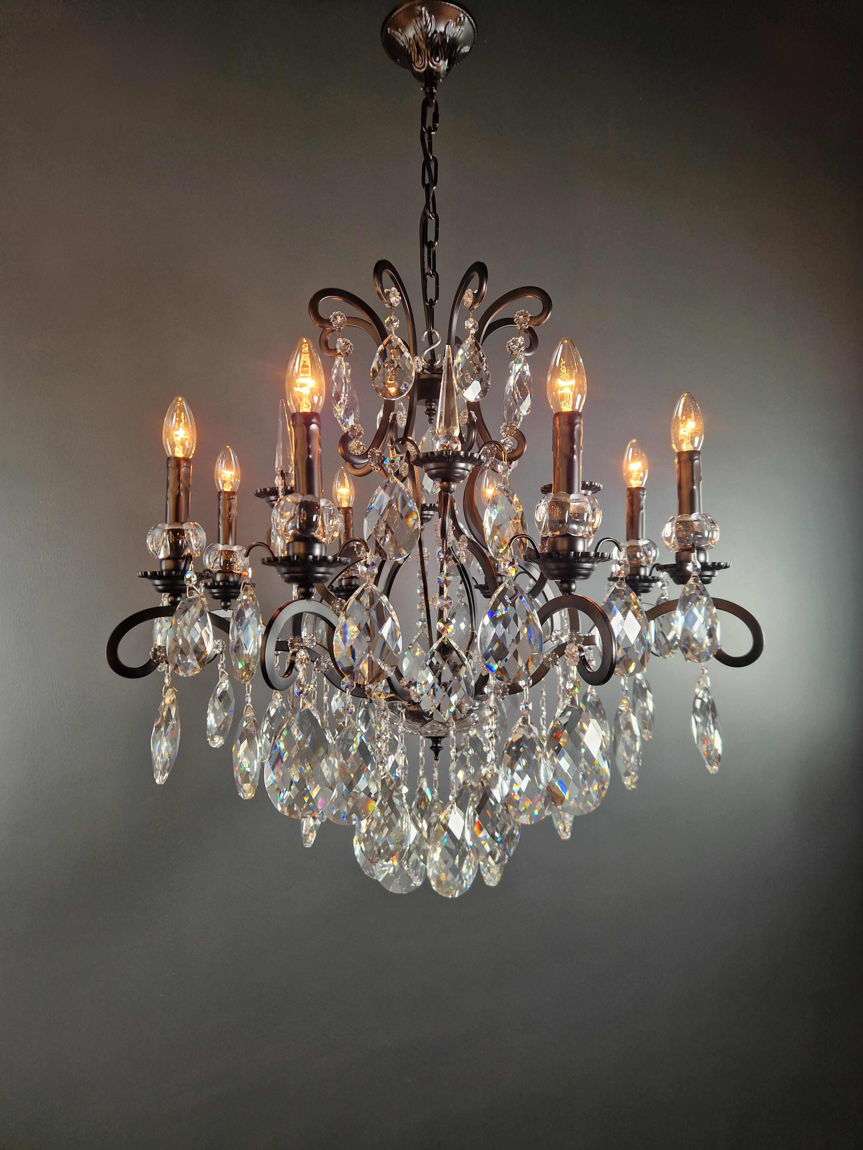 XXI secolo e contemporaneo Lampadario di cristallo nero moderno Art Nouveau Lustre Small in vendita