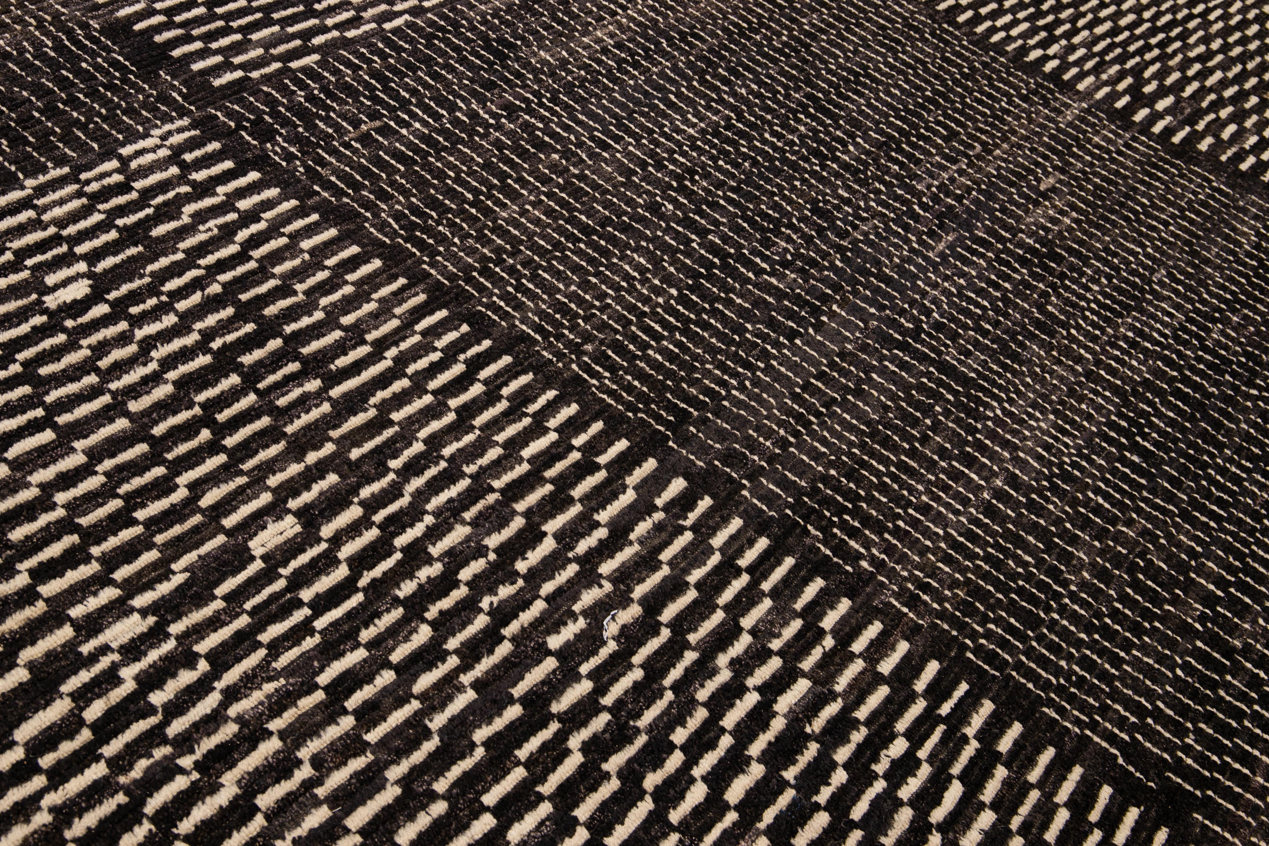 Black Modern Moroccan Style Handmade Check Flecked Motif Oversize Wool Rug In New Condition For Sale In Norwalk, CT