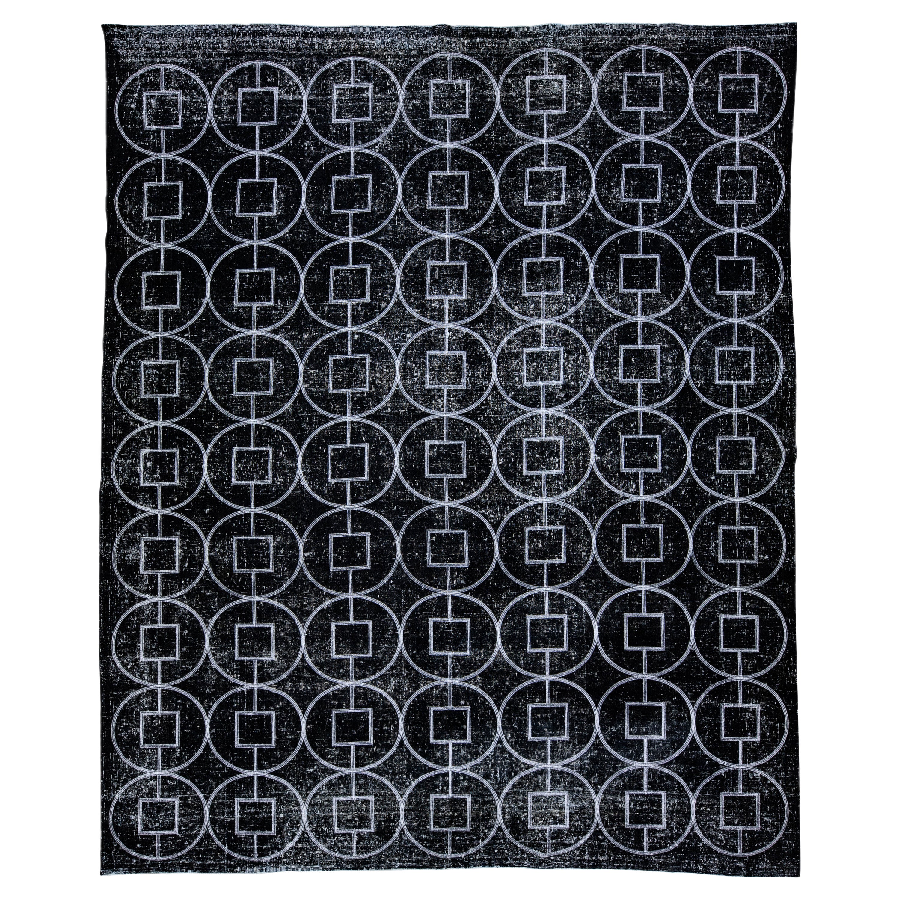 Tappeto turco moderno nero in lana con motivo geometrico fatto a mano
