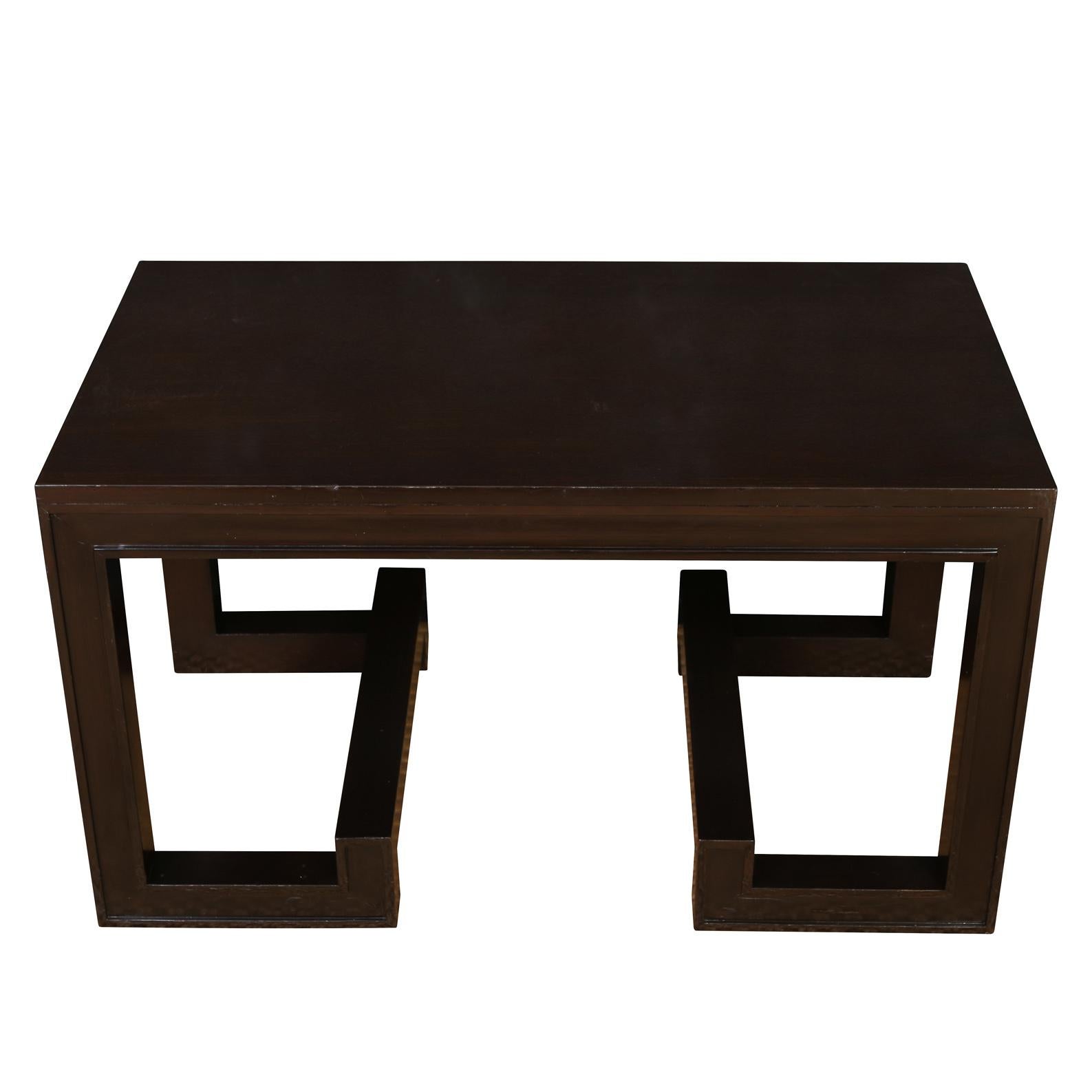 Black Modernist Angular Base Table In Excellent Condition For Sale In Locust Valley, NY