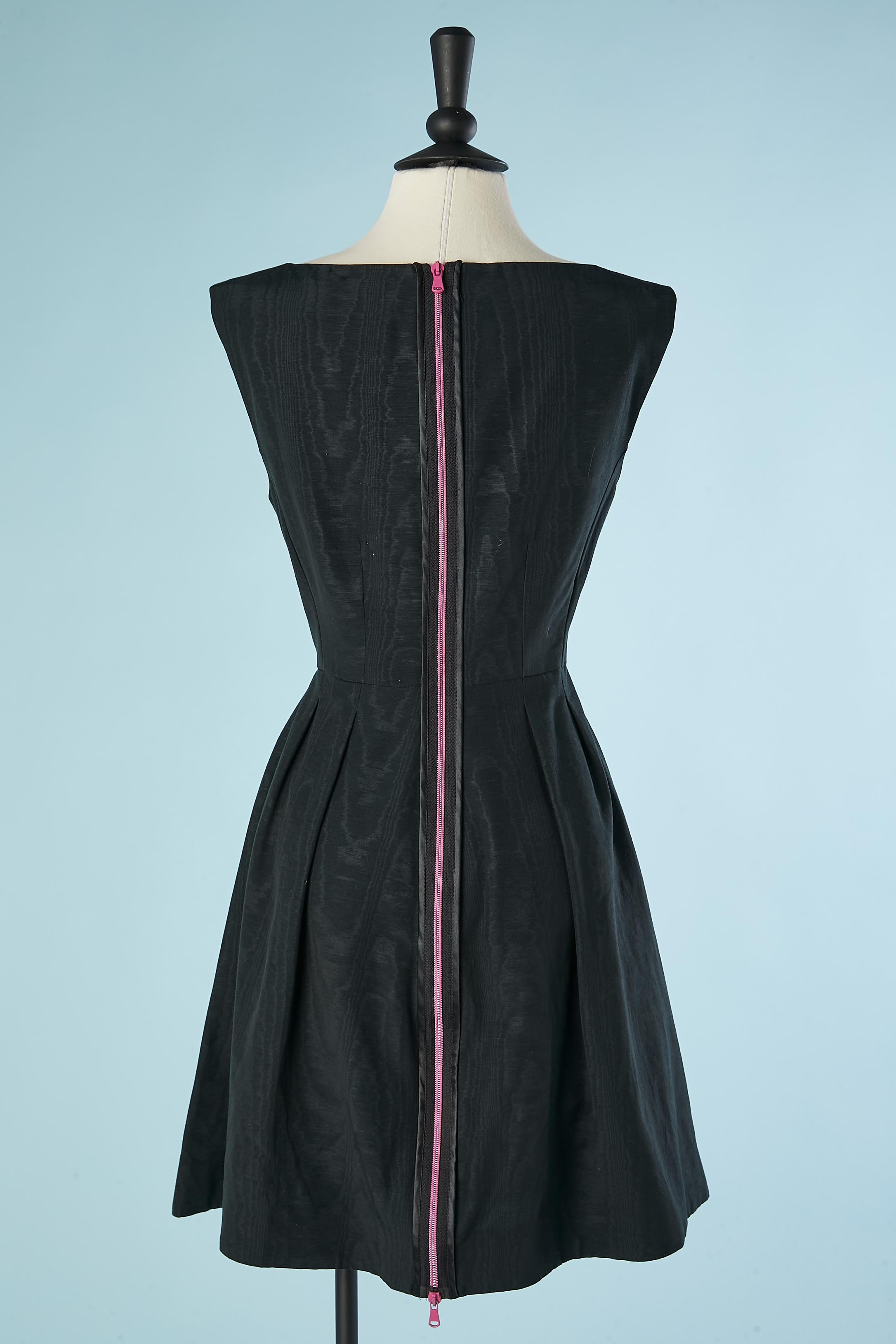 Women's Black moiré cocktail dress  with pink zip in the back McQ Alexander McQueen  For Sale