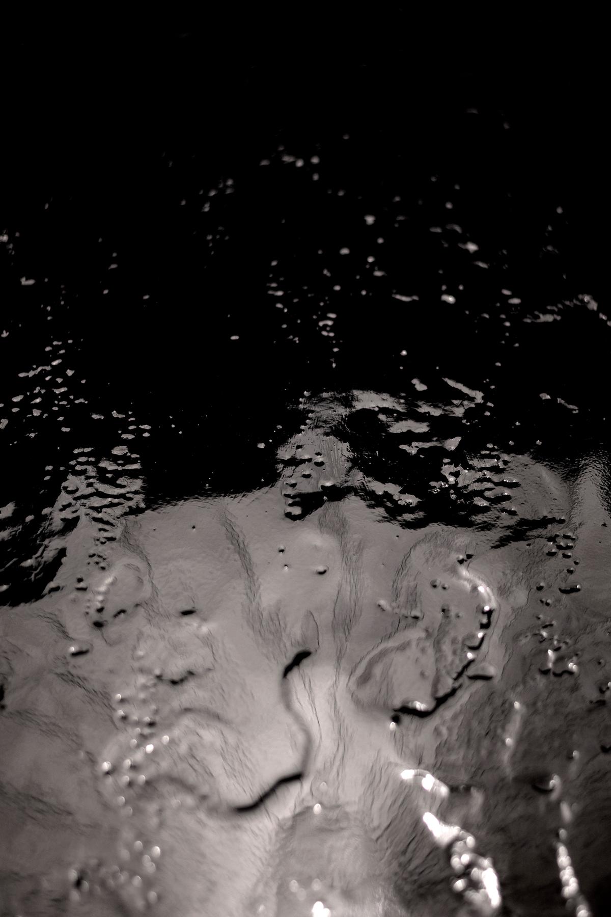 Bois Table à manger Black Moon en vente