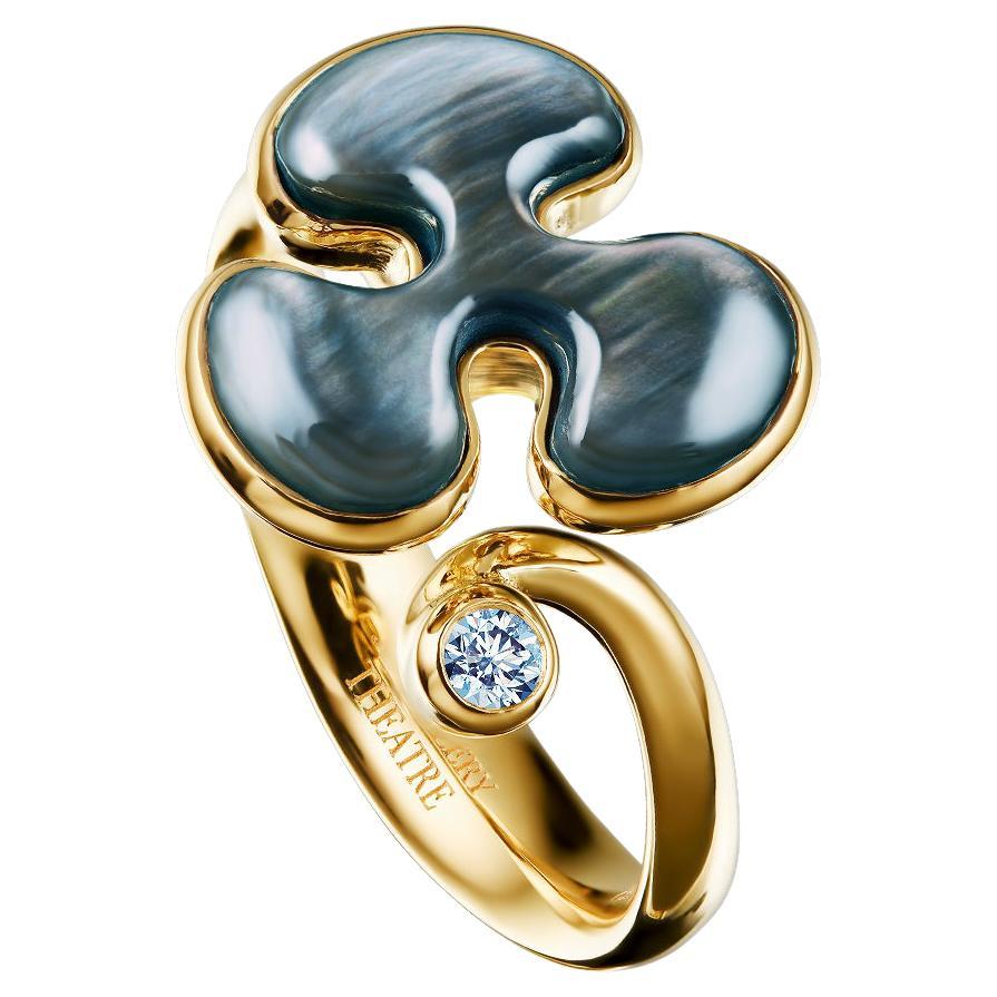 Black Mother of Pearl and Diamond Yellow Gold Cocktail Ring  For Sale