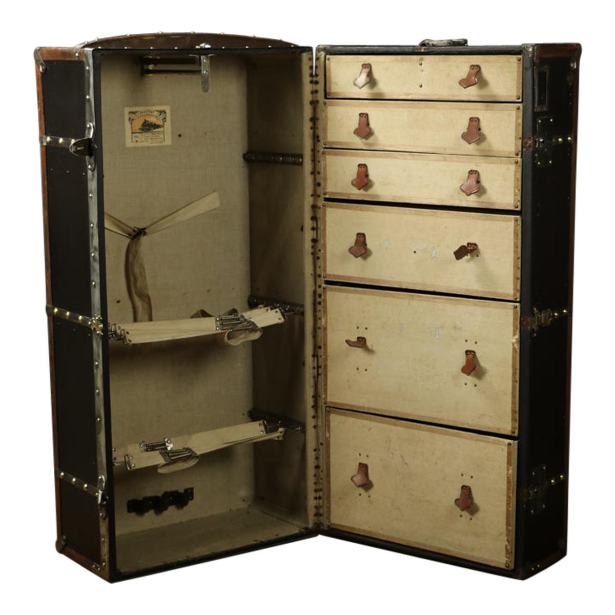 Black Moynat Wardrobe Trunk from 1917 For Sale