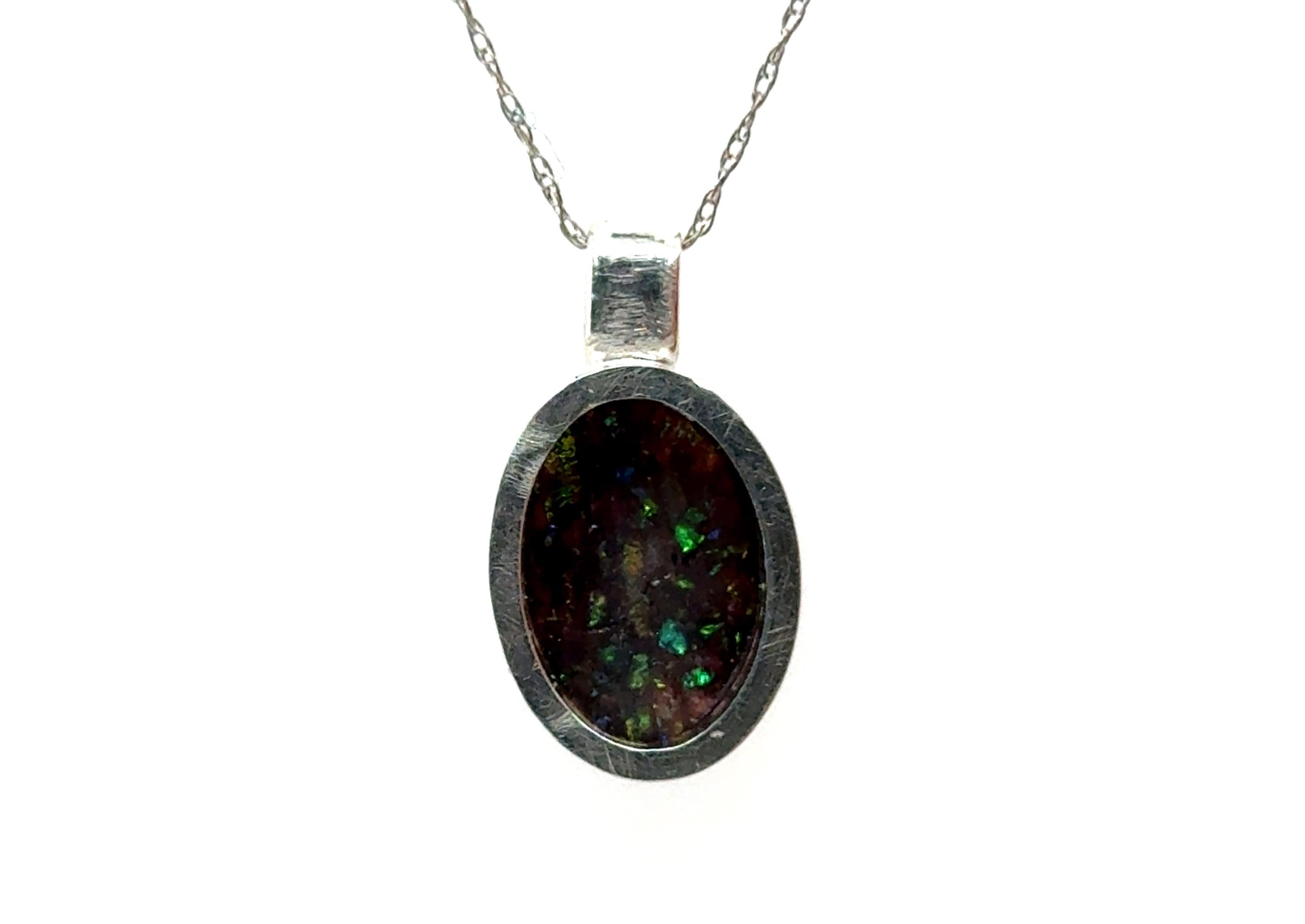 Collier à pendentifs en cabochon de verre multicolore noir en argent sterling certifié GIA Unisexe en vente