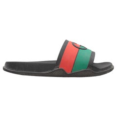 Sandales en caoutchouc noir et multicolore pour hommes de Gucci