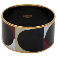 Brazalete Hermes Negro y Multicolor con Esmalte Impreso