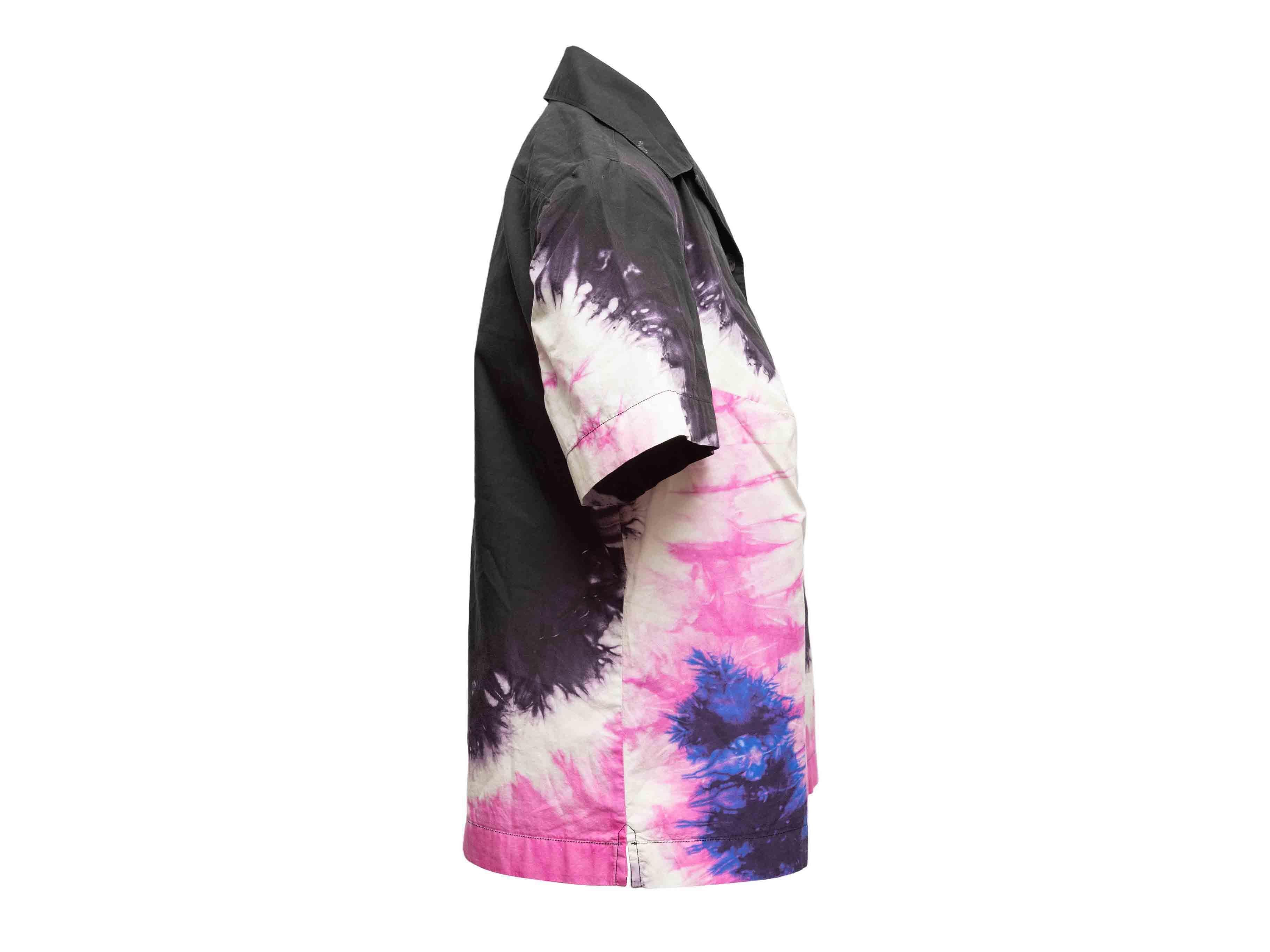 Schwarz & Multicolor Prada Tie-Dye Short Sleeve Button-Up Größe US M im Zustand „Gut“ im Angebot in New York, NY