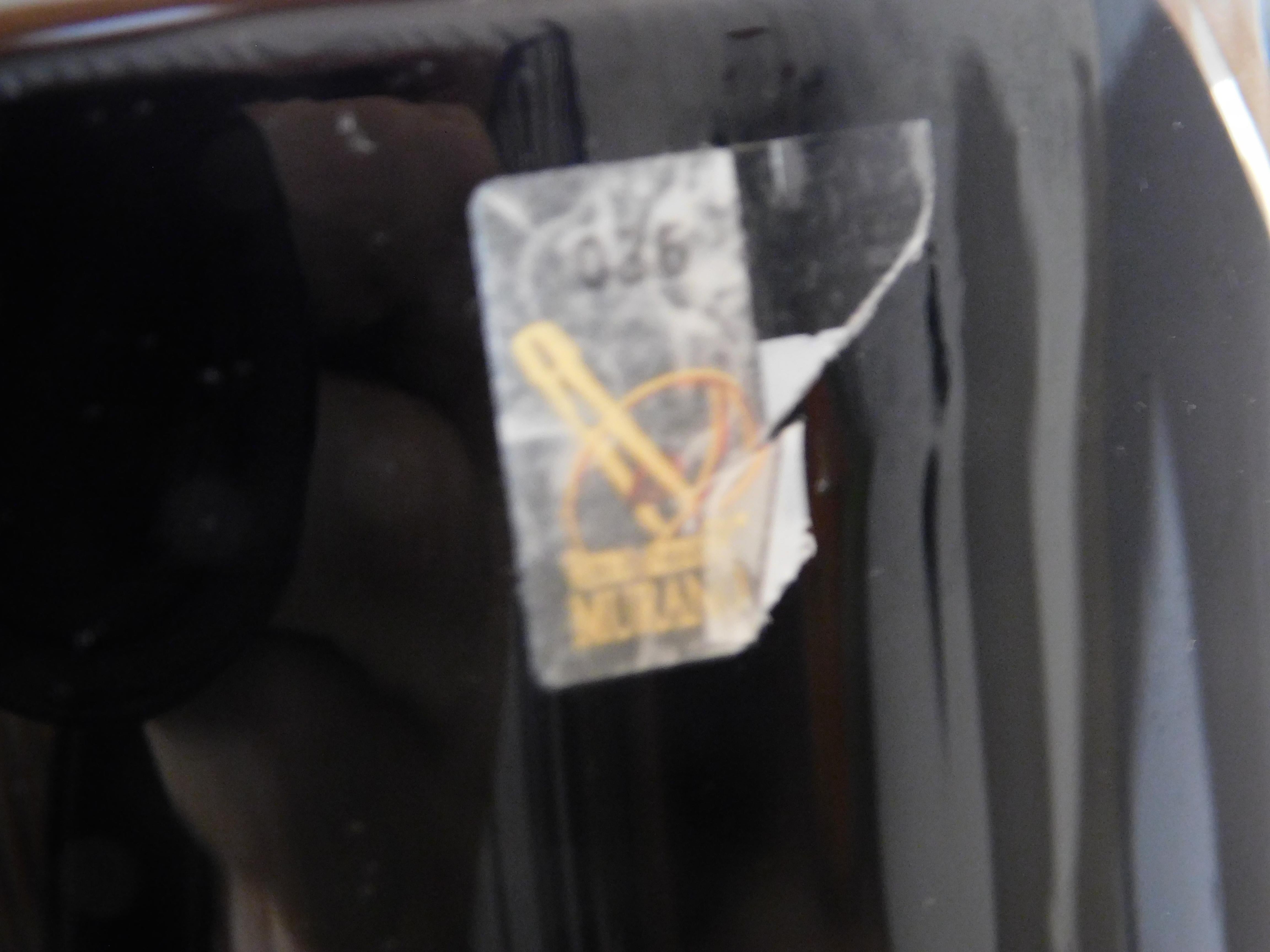 XX secolo Vaso di Murano nero con strisce dorate di Giuliano Busato in vendita