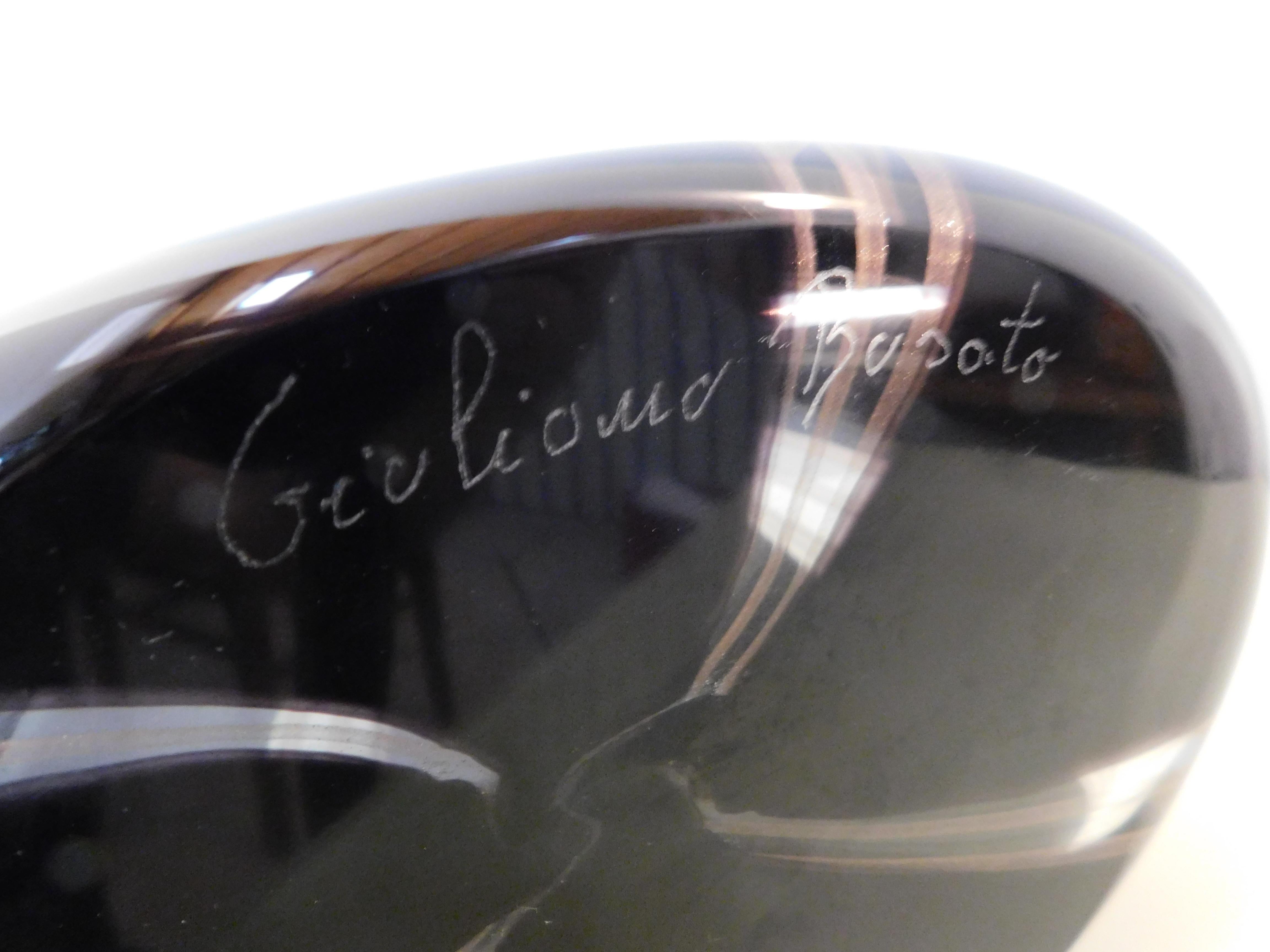 Vetro di Murano Vaso di Murano nero con strisce dorate di Giuliano Busato in vendita
