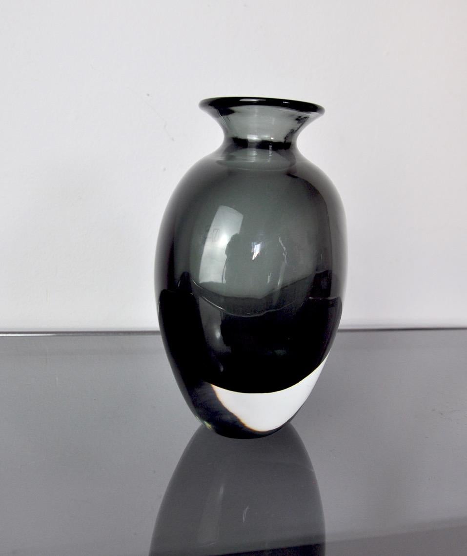 Milieu du XXe siècle Vase noir de Carlo Nason par Vincenzo et Carlo Nason en verre de Murano, Italie, 1960 en vente