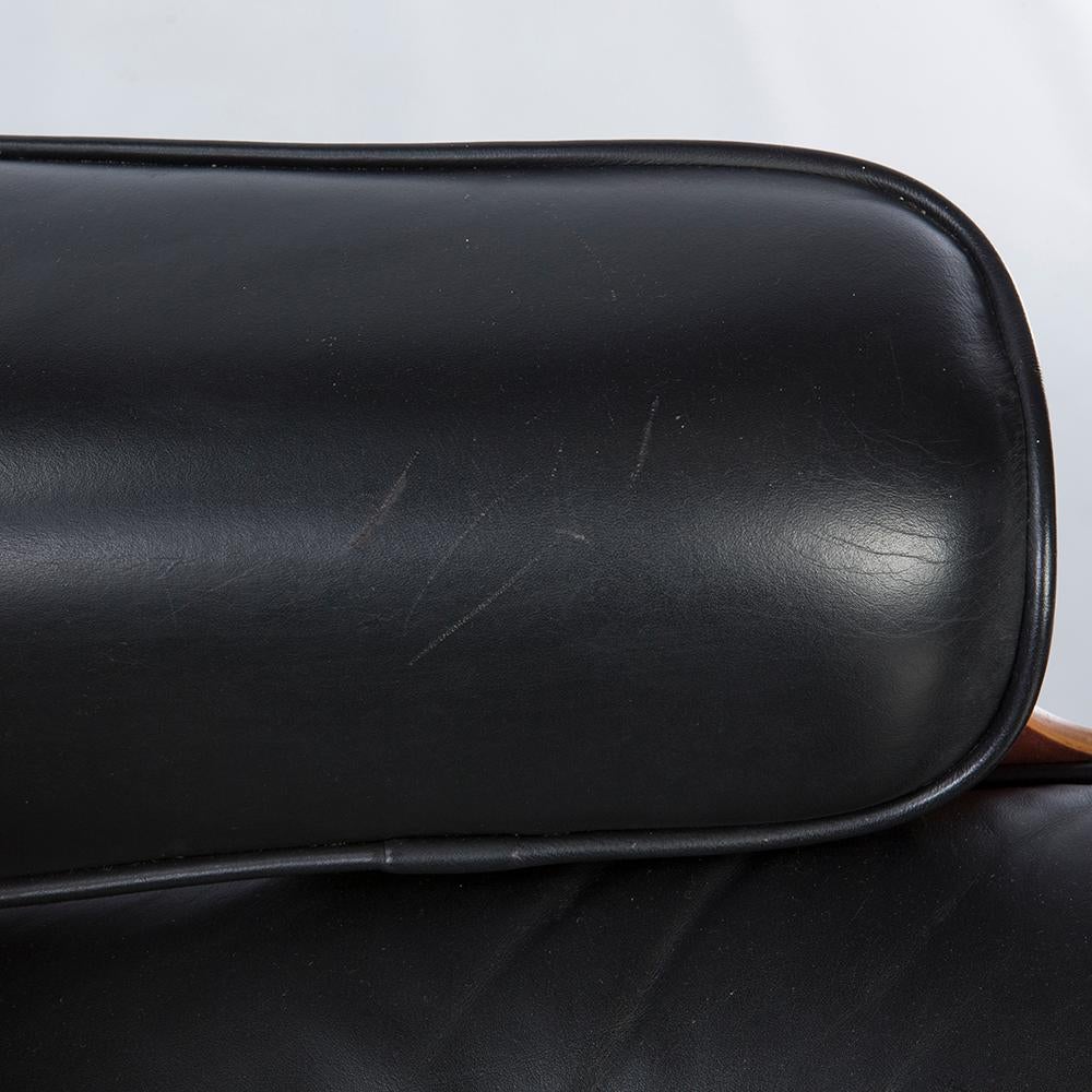 Molded Black and Natural Cherry Herman Miller Eames Original Lounge Chair and Ottoman
