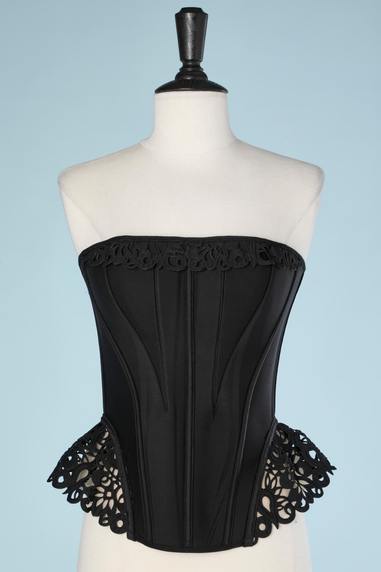 Bustier de neopreno negro con corte lazer 