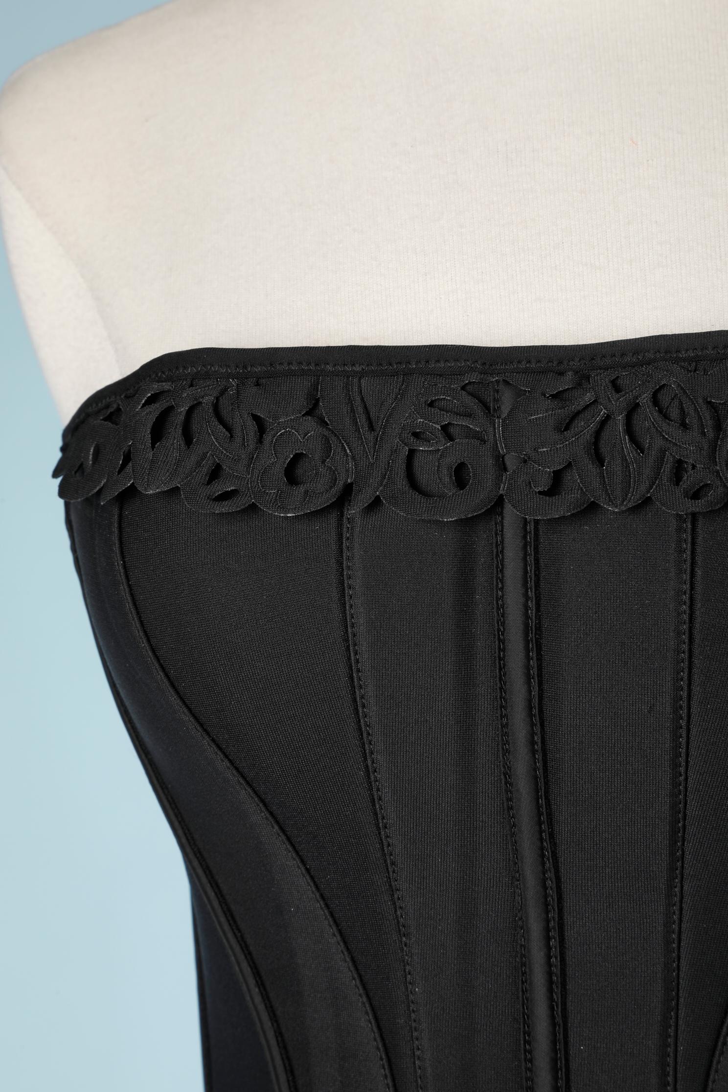 Bustier de neopreno negro con corte lazer 