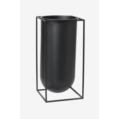 Schwarze Nolia Kubus-Vase von Lassen
