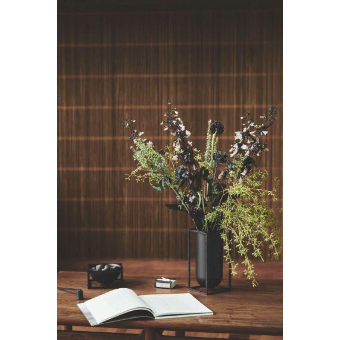 Schwarze Nolia Kubus-Vase von Lassen im Angebot 1