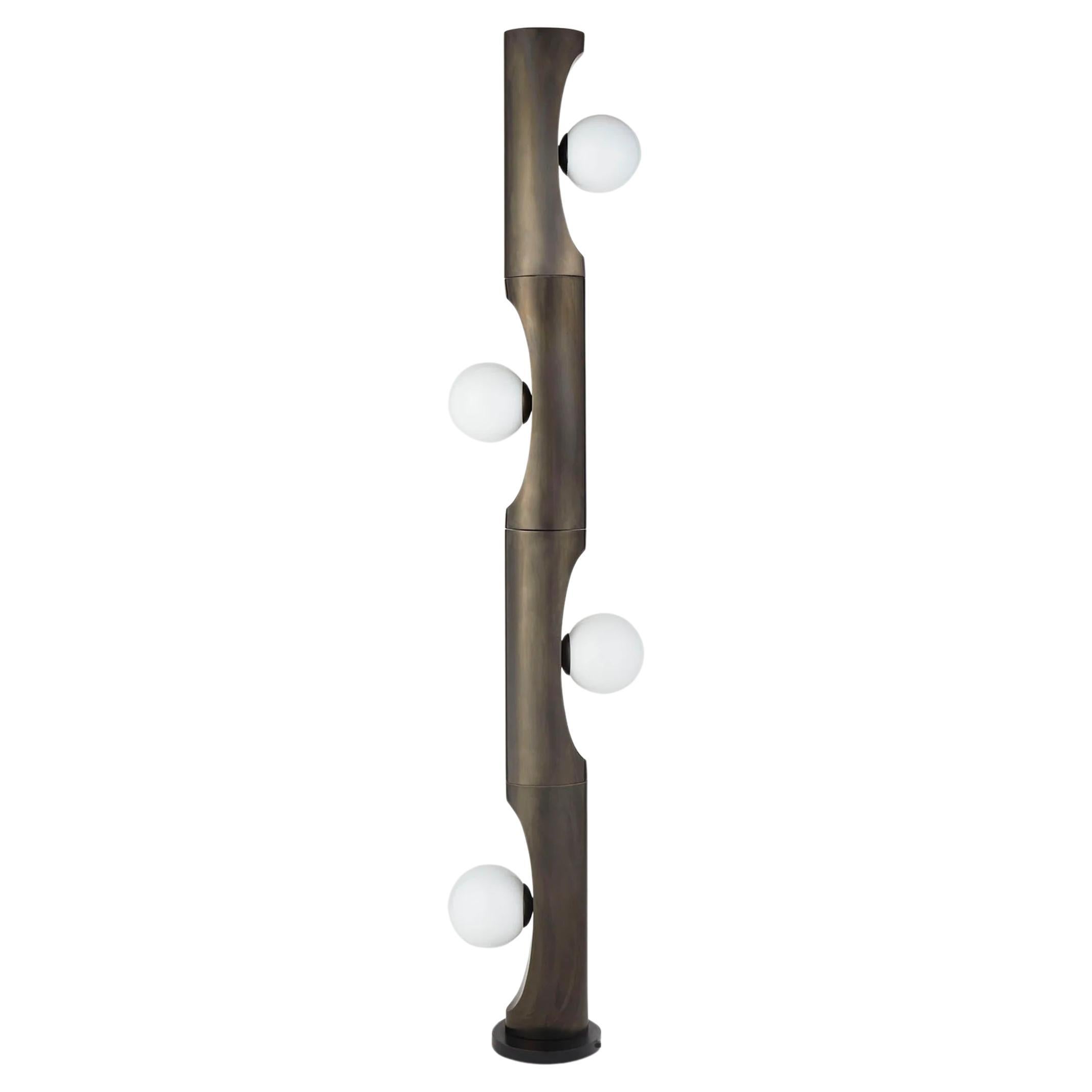 Lampadaire Black Notch de Hatsu
