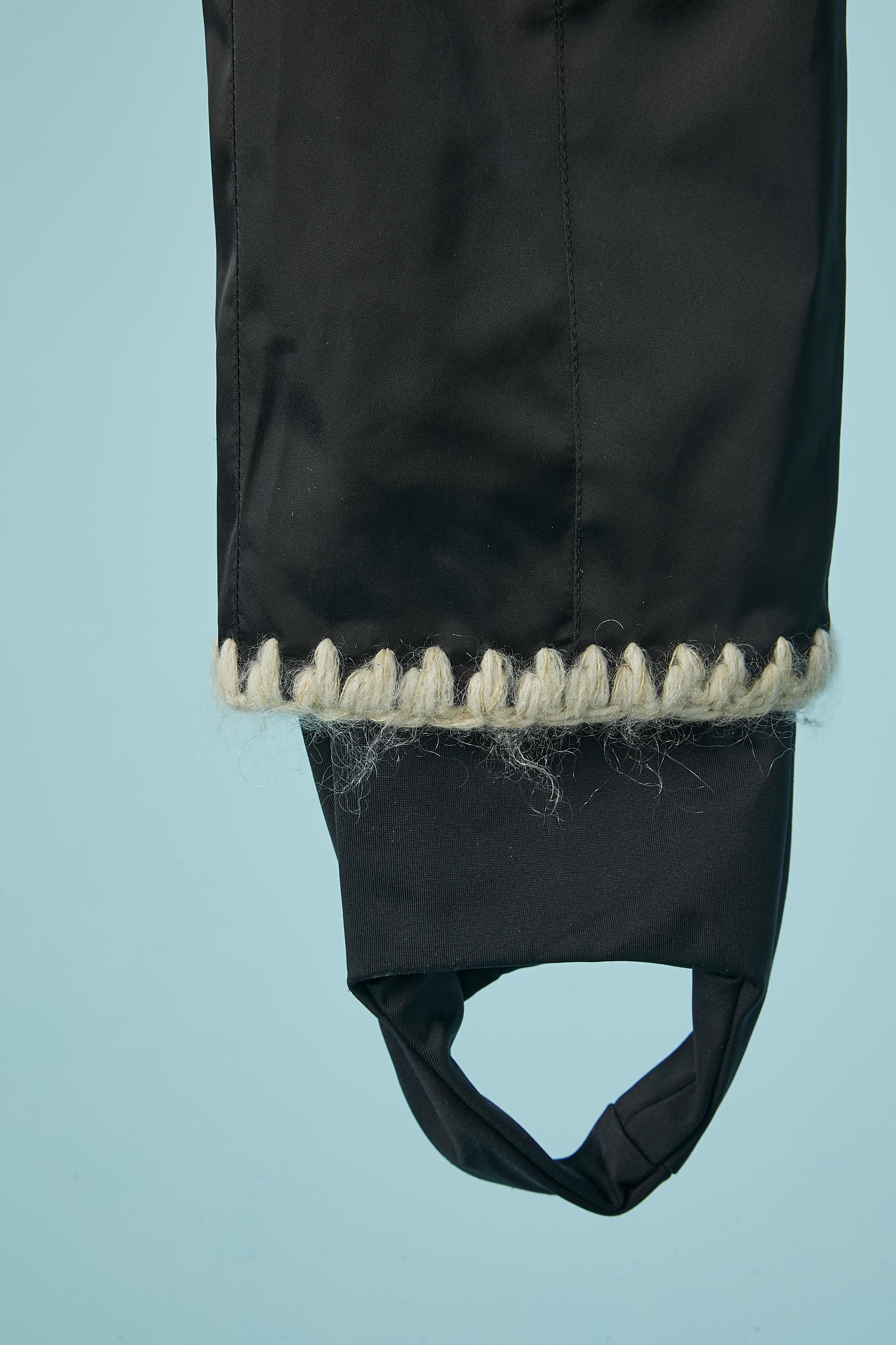 Schwarze Skihose aus Nylon mit Mohair-Details CHANEL FW 2018 Damen im Angebot