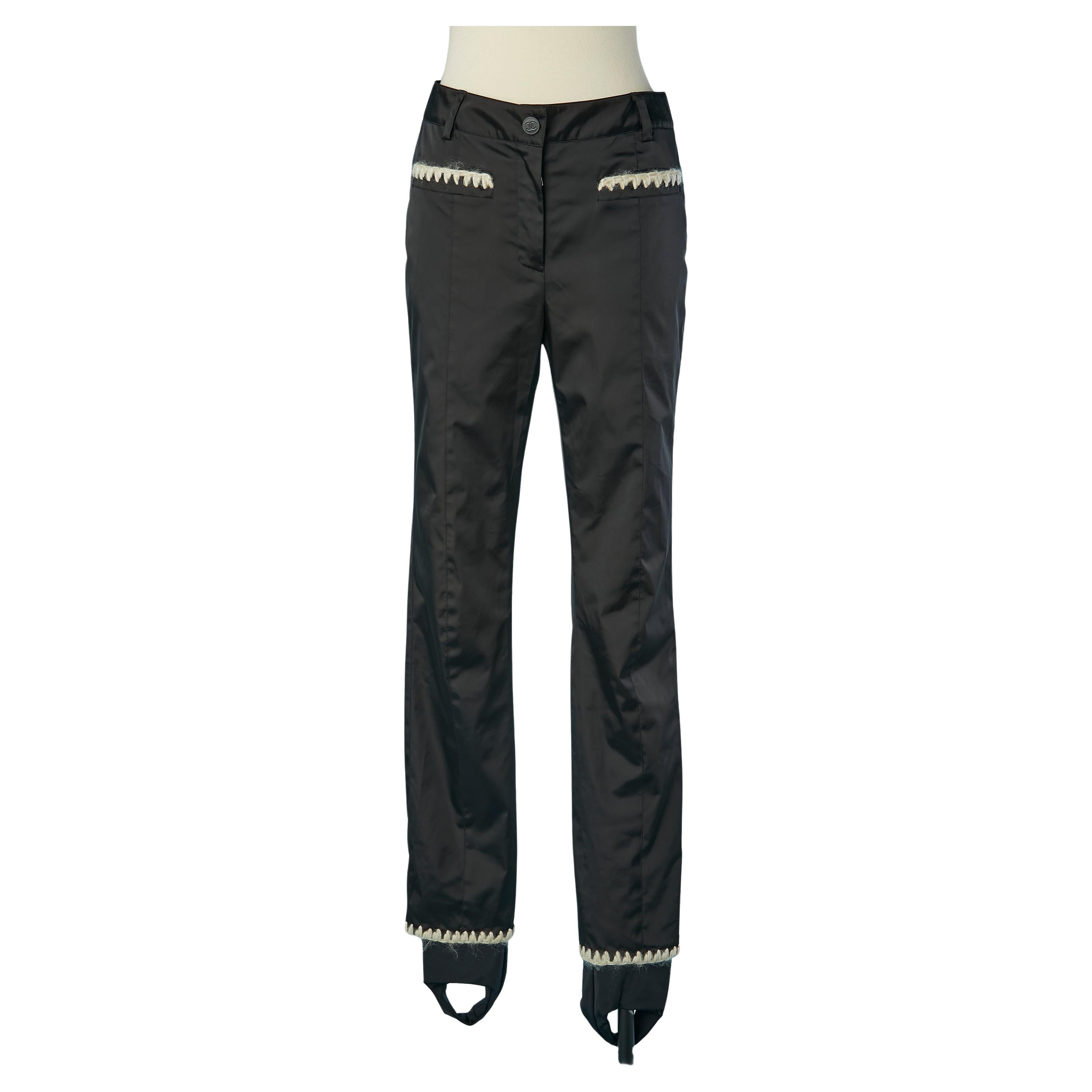 Schwarze Skihose aus Nylon mit Mohair-Details CHANEL FW 2018 im Angebot