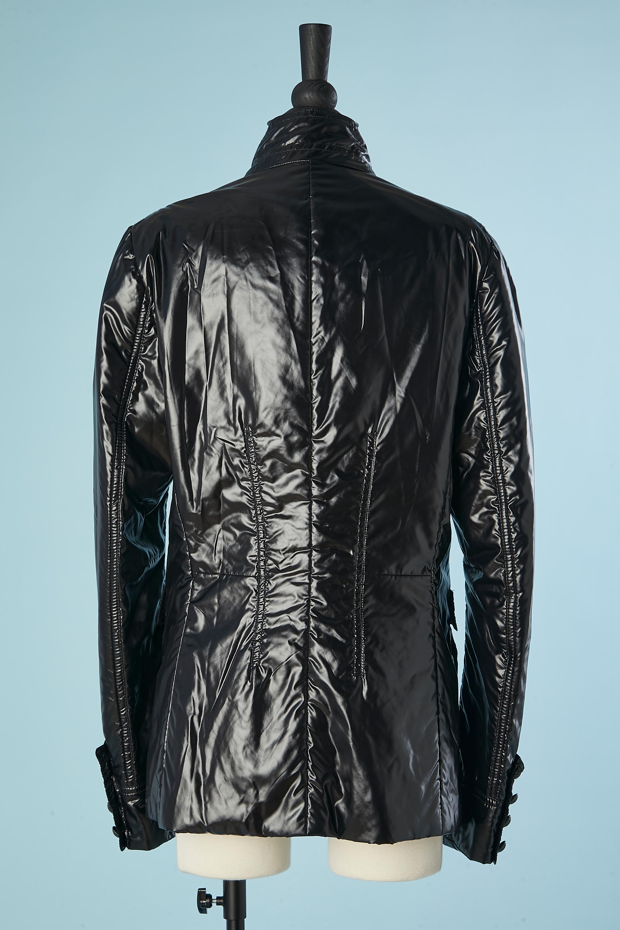 Veste noire en nylon finement rembourrée avec boutons de marque Christian Lacroix  en vente 3