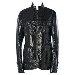 Giacca imbottita sottile in nylon nero con bottoni di marca Christian Lacroix