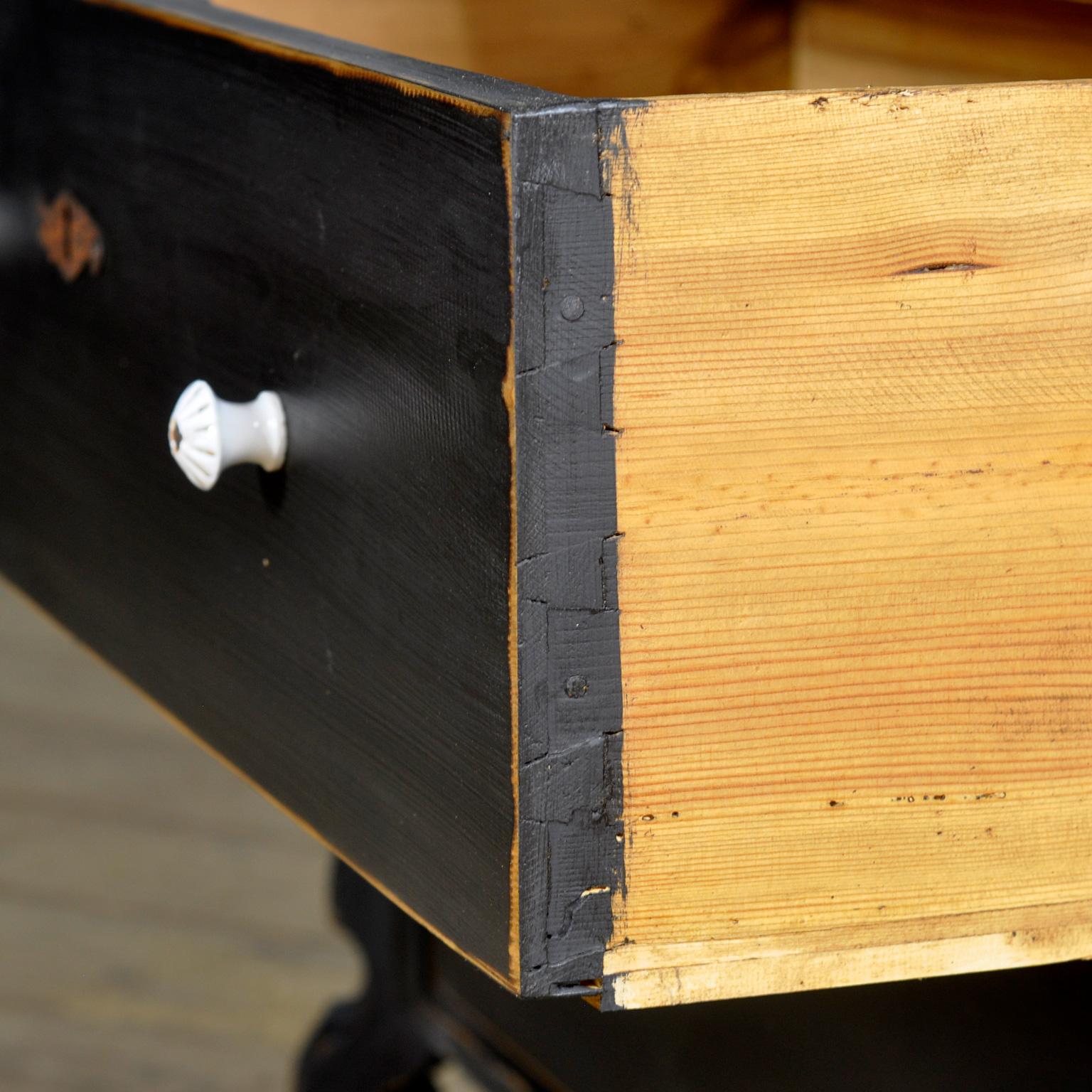 Début du 20ème siècle Commode en Oak Oak et pin, années 1910 en vente