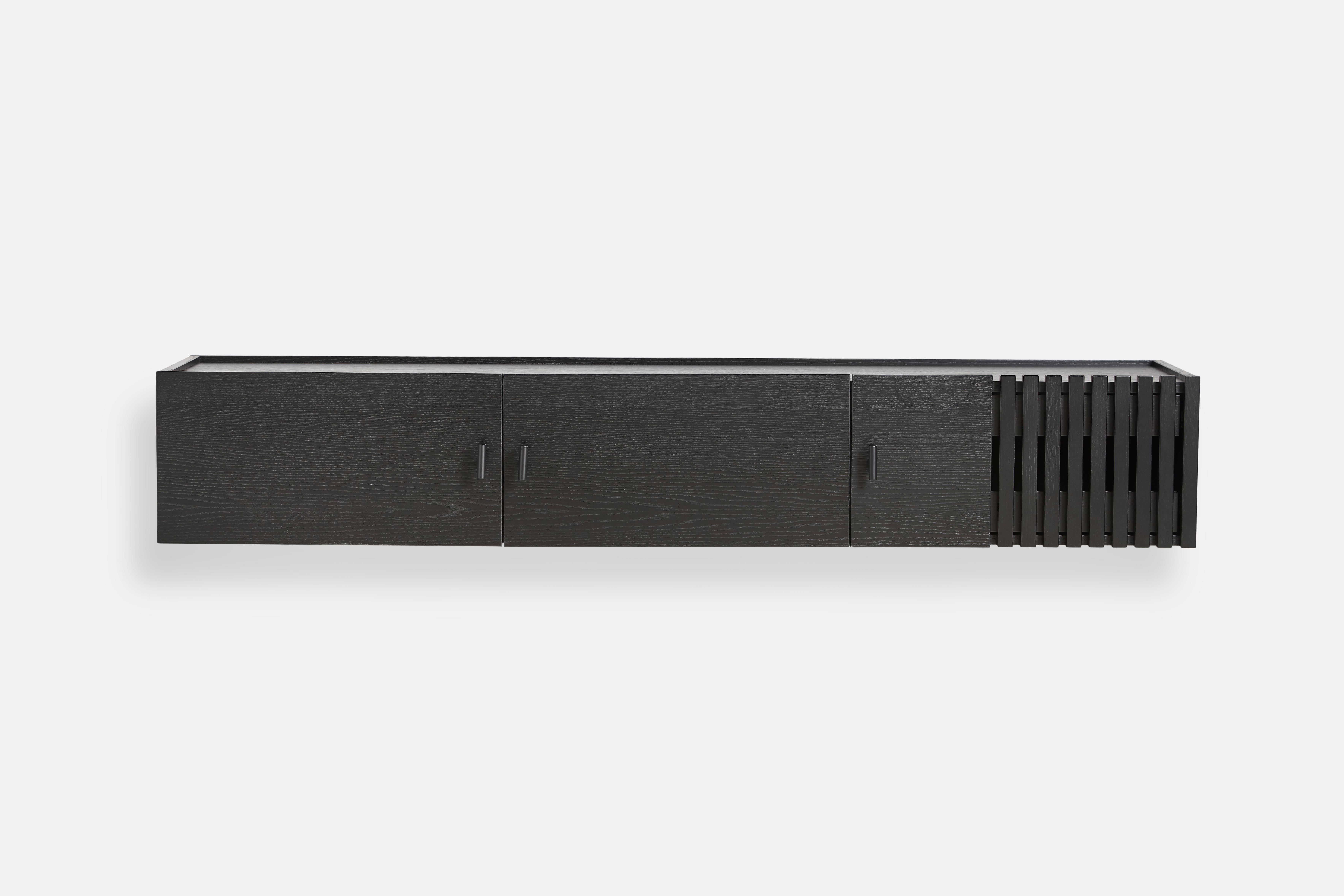 Postmoderne Enfilade bas en chêne noir 150 par Says Who en vente