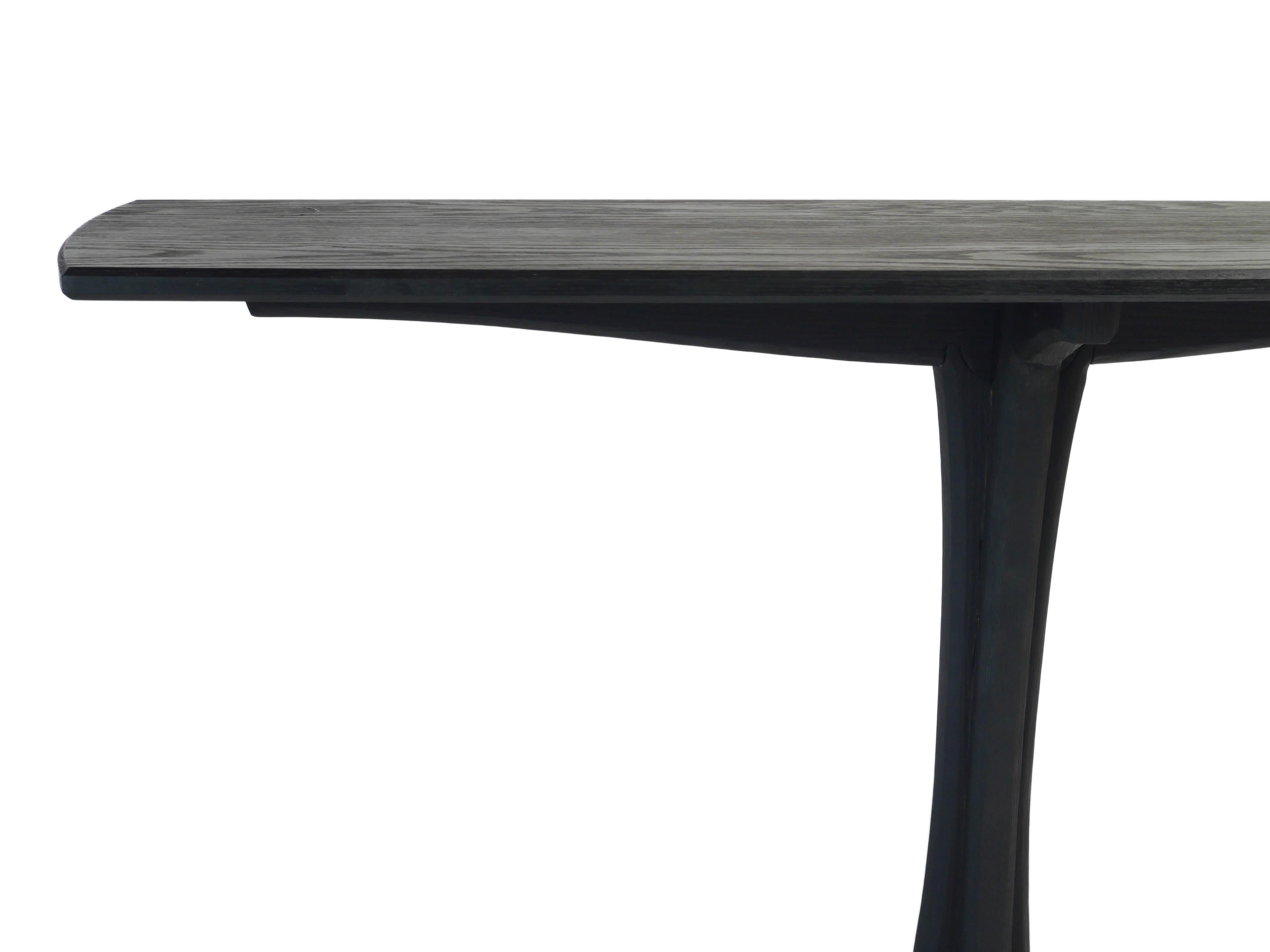 Américain Table console en chêne noir, Table d'entrée contemporaine à piédestal par Arid en vente