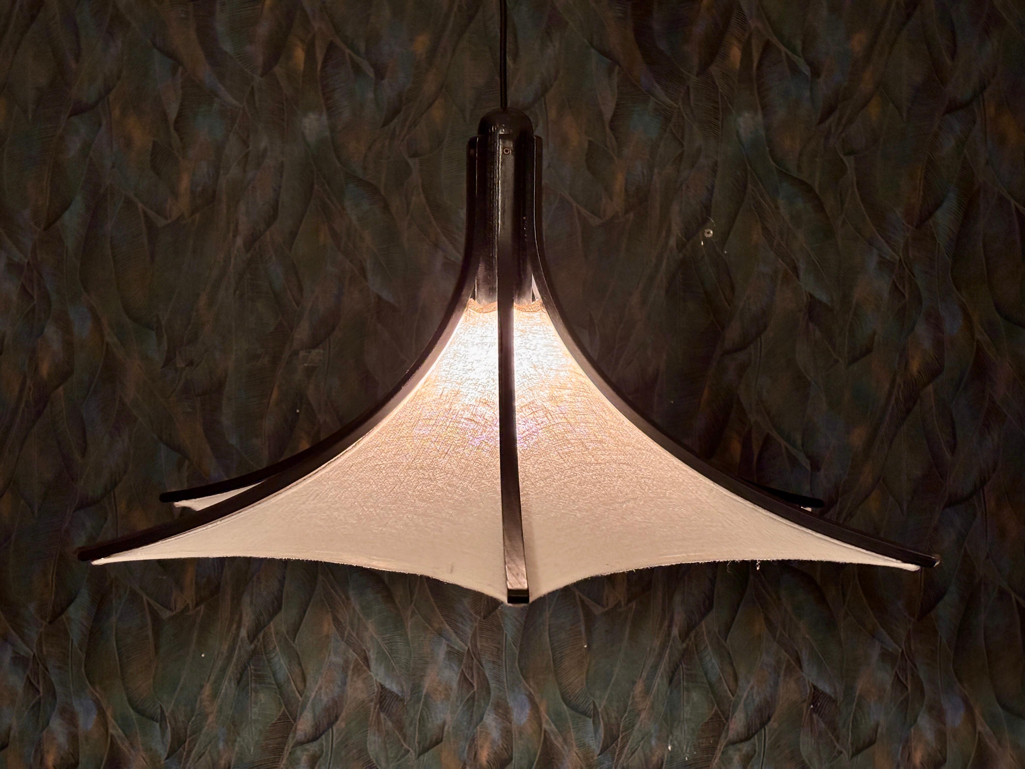 Svizzero Lampada a sospensione in Oak nero di Domus in vendita