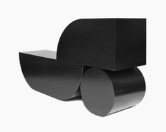 Escultura de chapa de roble negro, X4 BB, del diseñador holandés Studio Verbaan