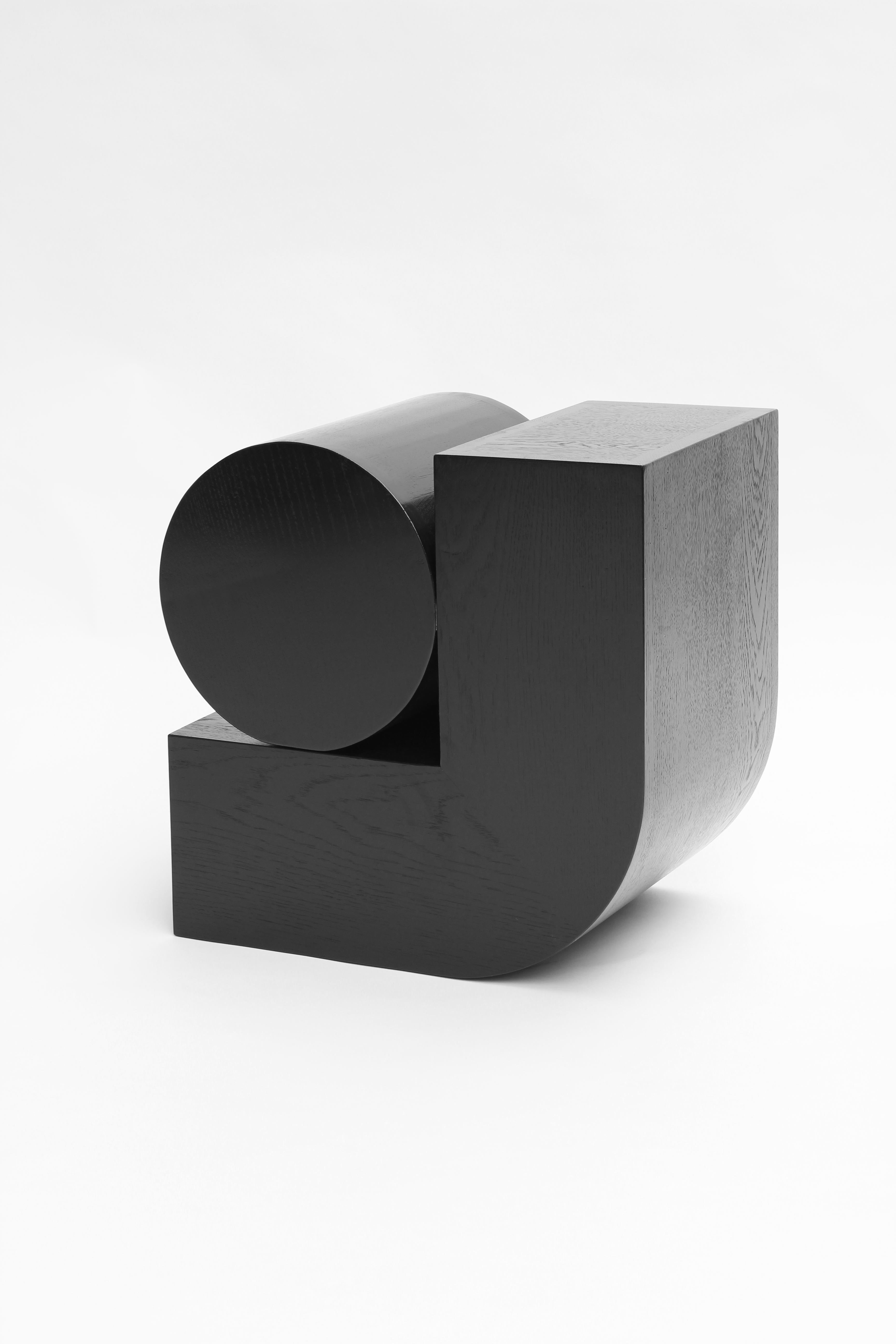 Bois Sculpture en placage de chêne noir, X4 Objects, par le designer néerlandais Studio Verbaan. en vente
