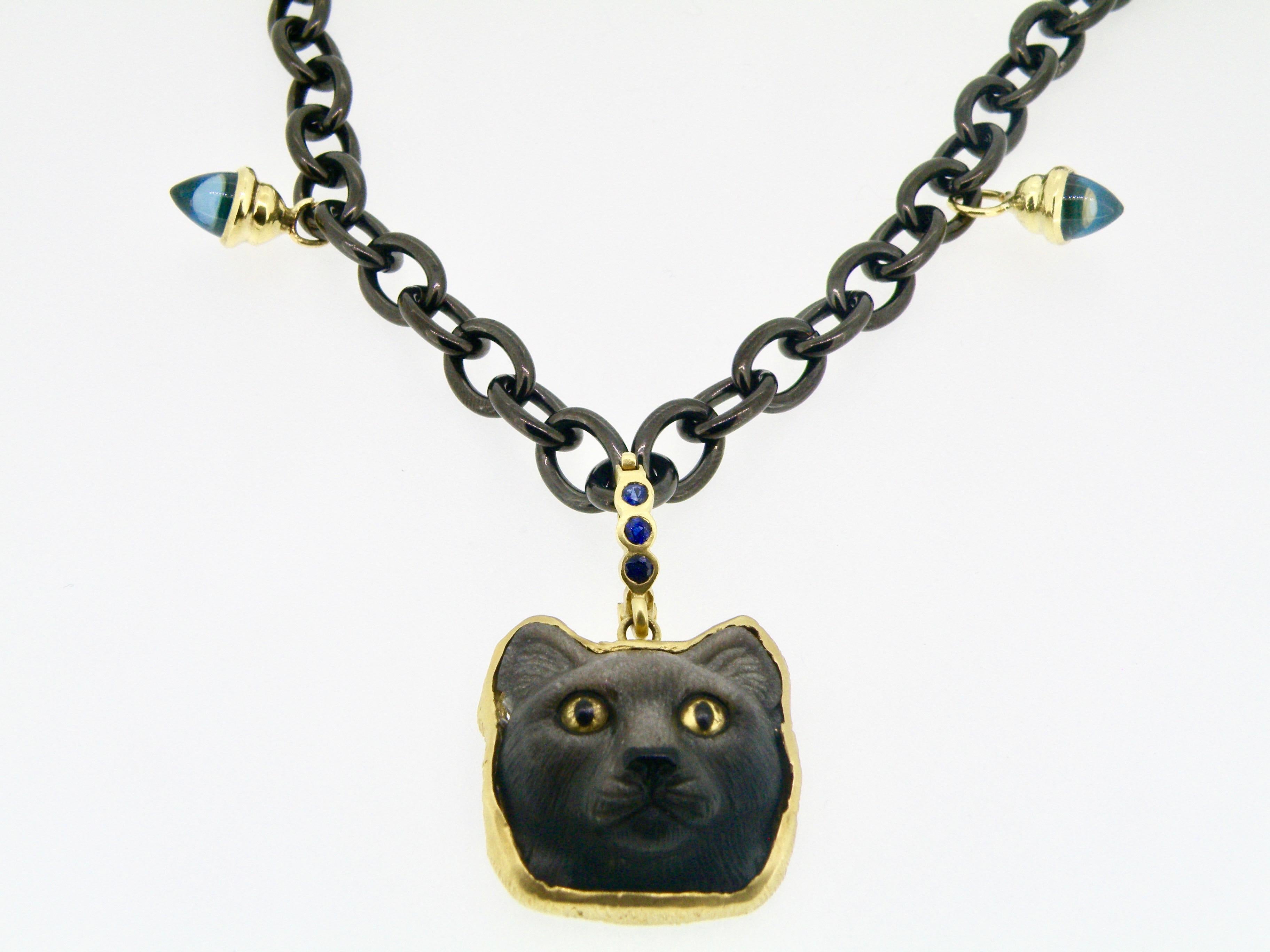 Black Obsidian Gold Cat Pendant In New Condition In Cohasset, MA