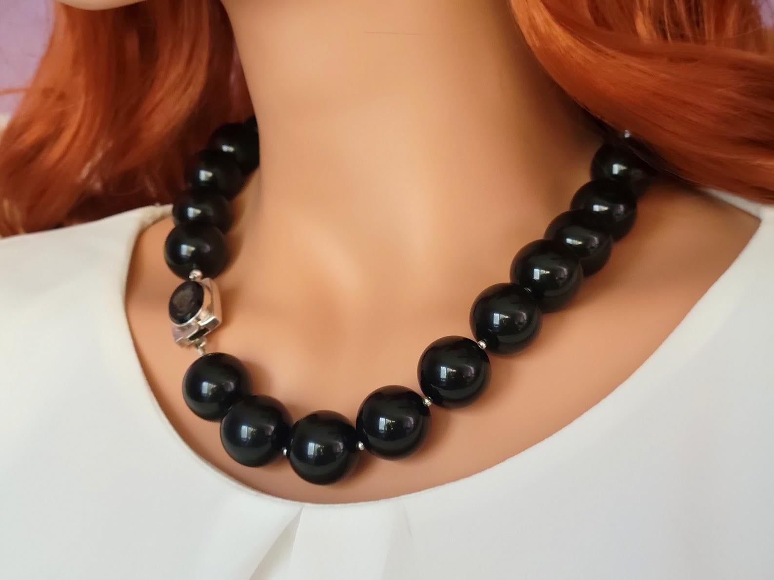 Black Obsidian Necklace with Black Onyx Intaglio Cameo Clasp For Sale 1