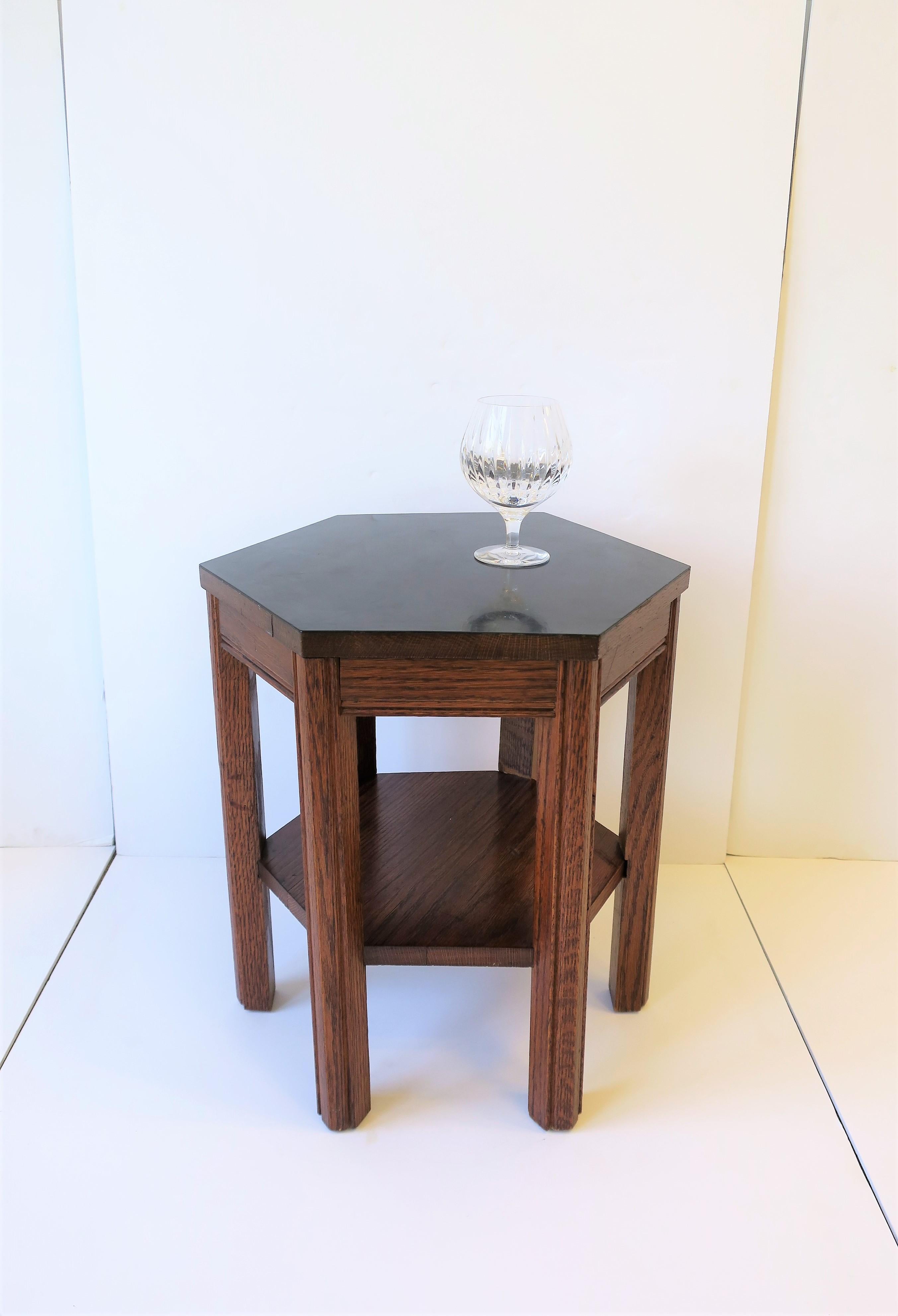 Black Octagonal Side or Drinks Table In Good Condition In New York, NY