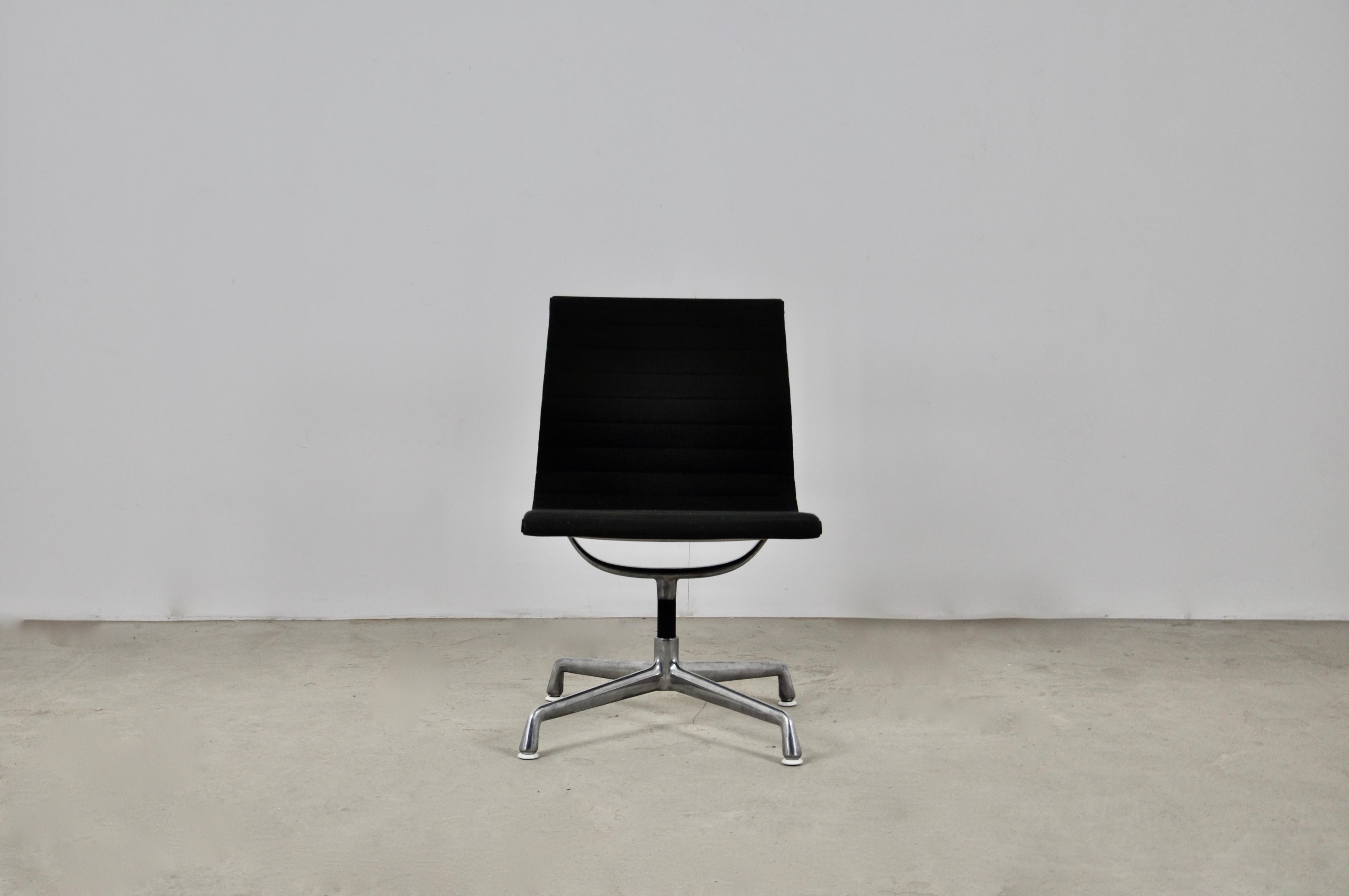 Mid-Century Modern Black Office chair by Charles &Ray Eames for Herman Miller, 1960s For Sale